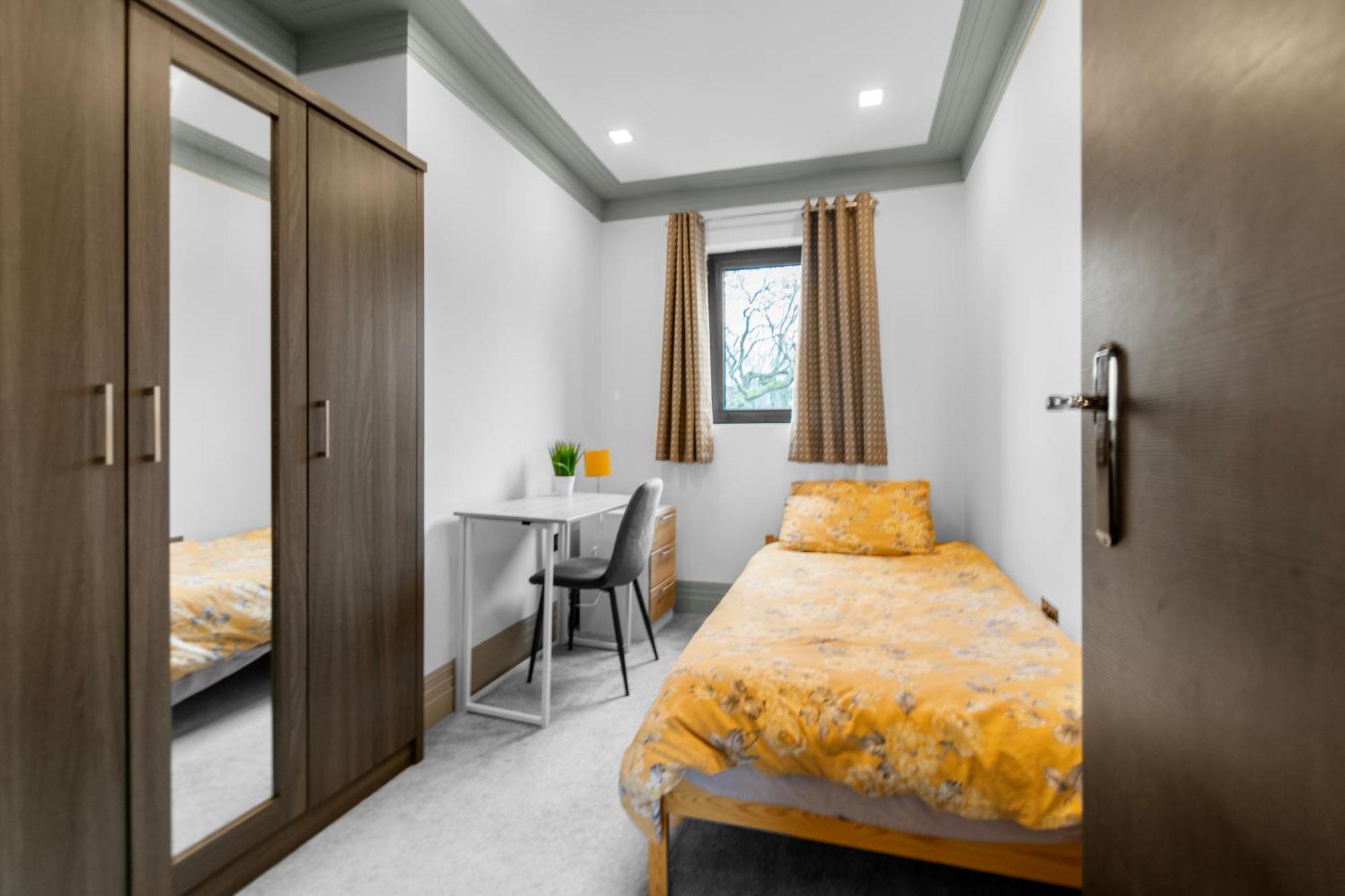 Apartamento 4bedroom, 3bath Retreat With Extra Toilet & Private Garden Oasis