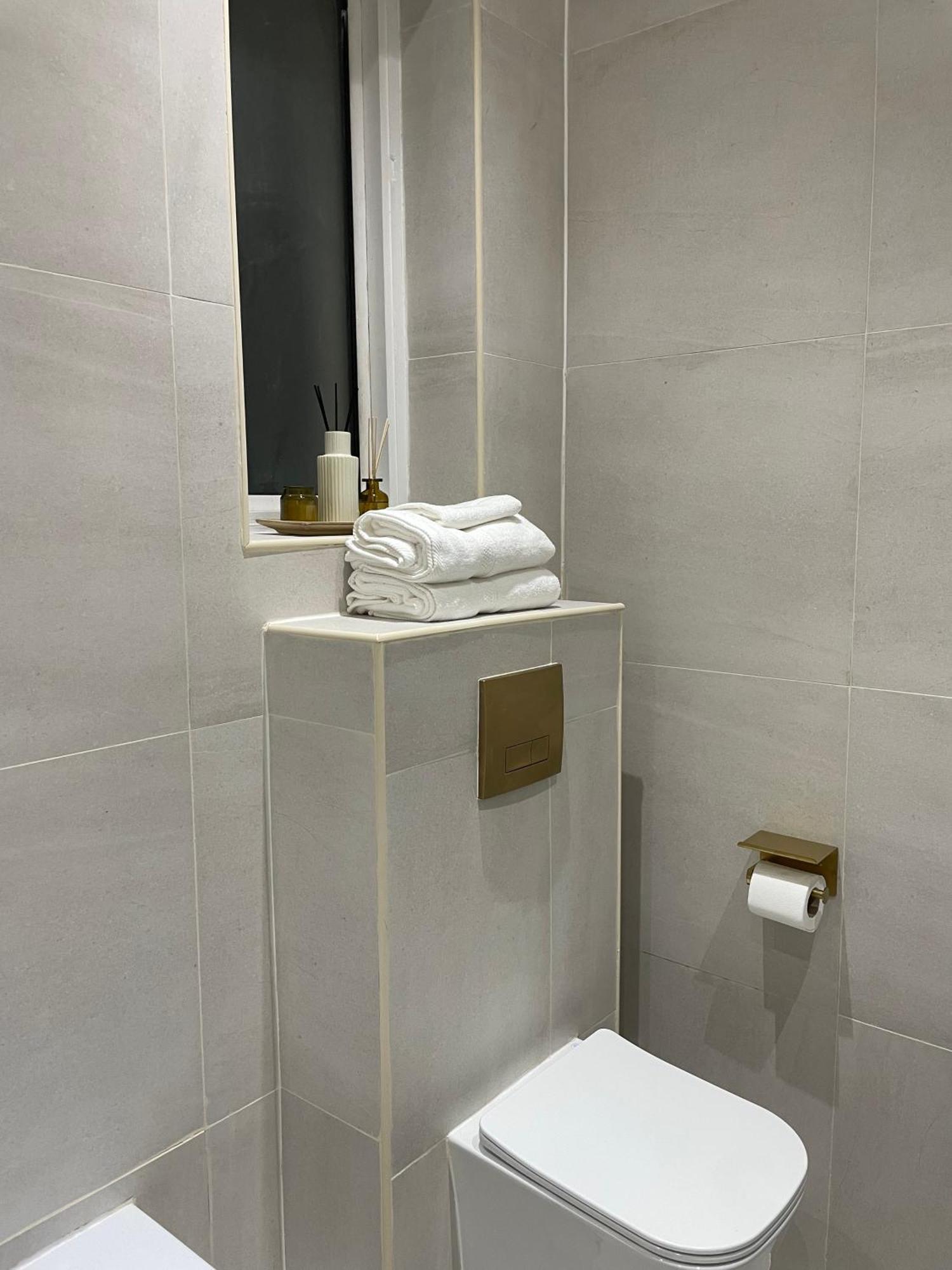 Stylish 2 Bed Luxury 10 Mins To Ldn * Londres