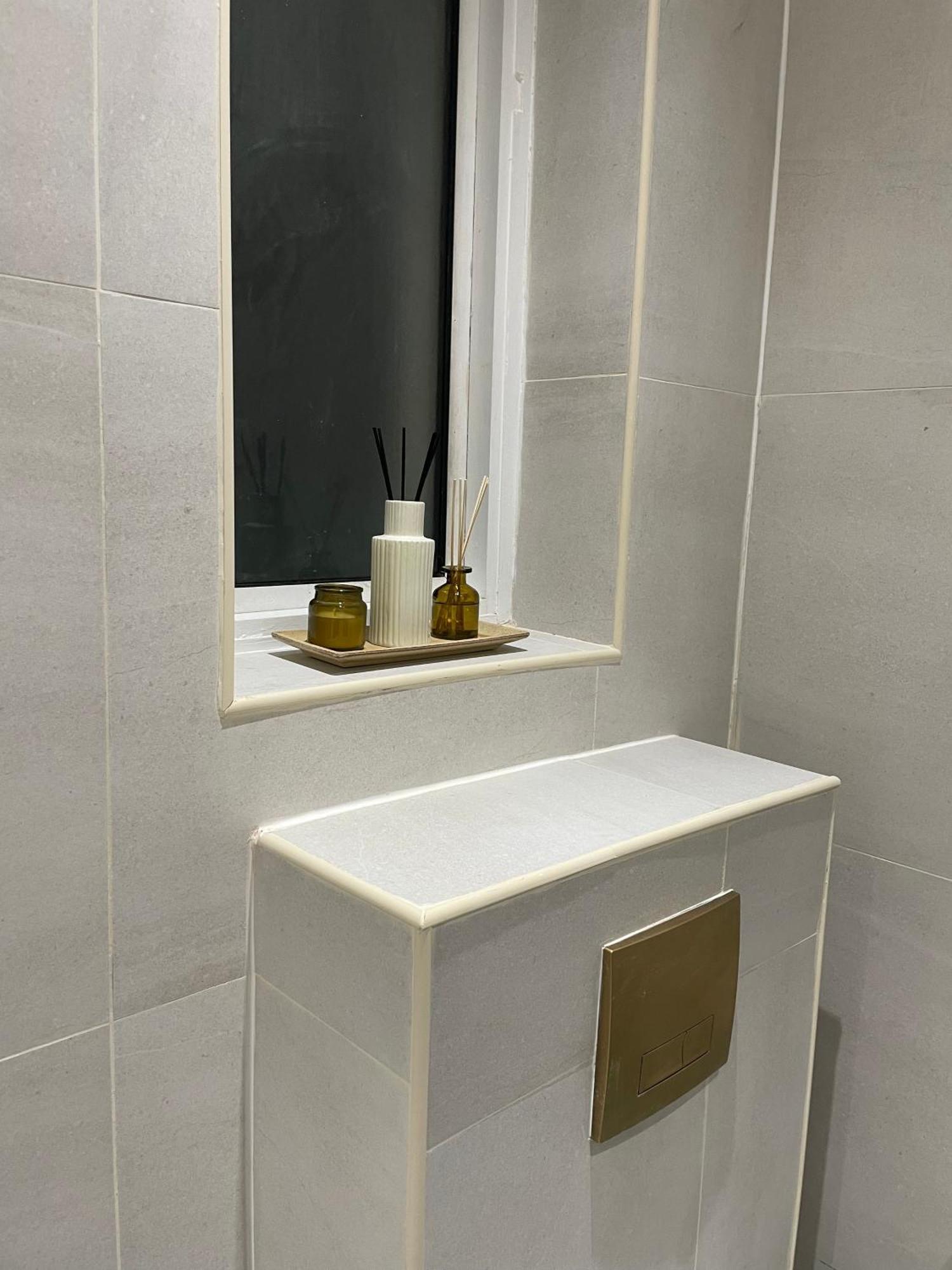 Stylish 2 Bed Luxury 10 Mins To Ldn Appartement *