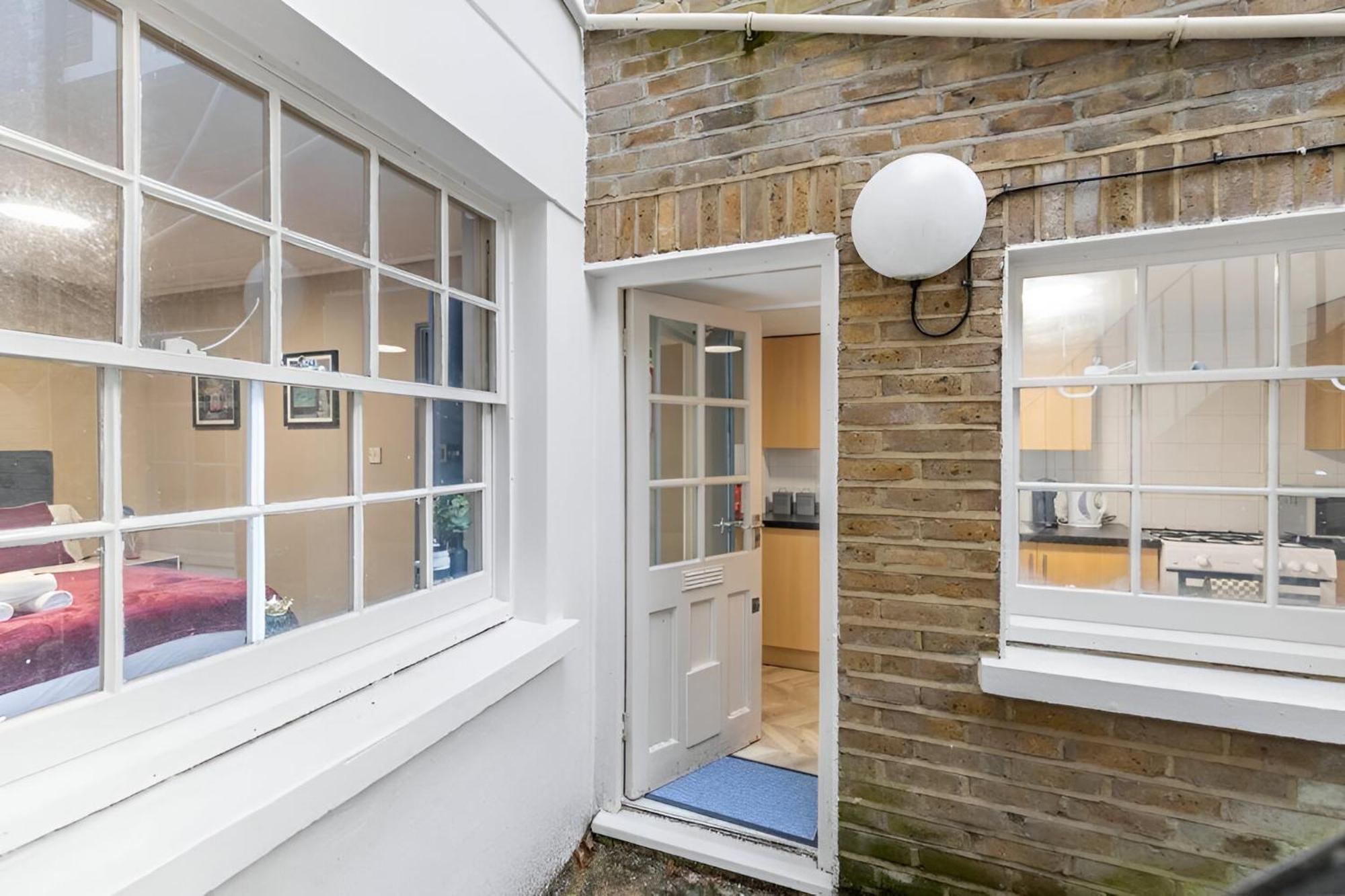 Bold & Vibrant 1-bedroom Escape In Prime Location! Londres