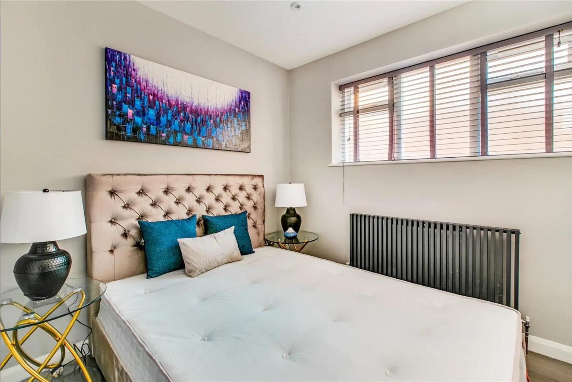 13a Rostrevor Mews * Londres