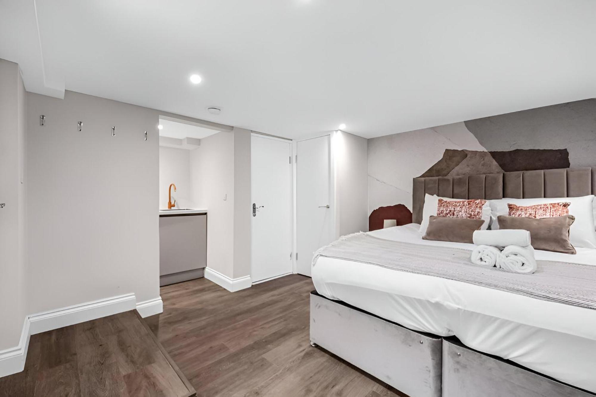 Cozy Perfect Blend Of Style & Convenience Londres