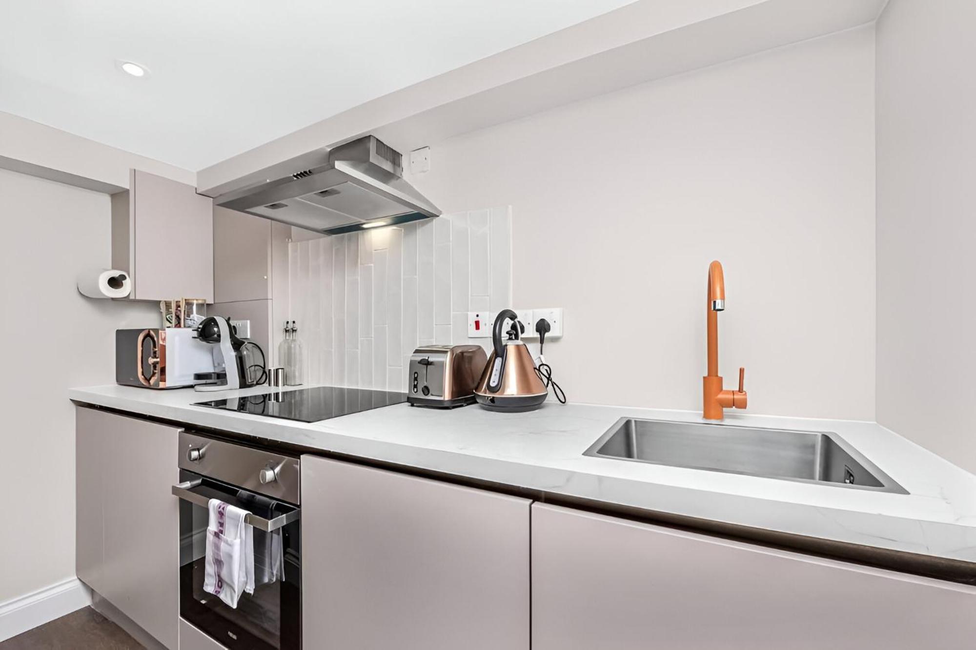 Cozy Perfect Blend Of Style & Convenience * Londres