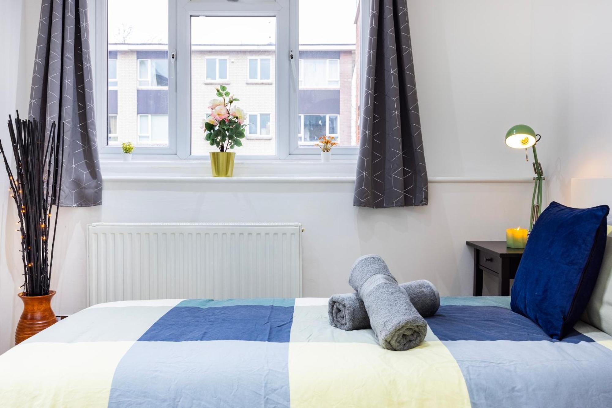 2 Bedroom Charming Family * Londres