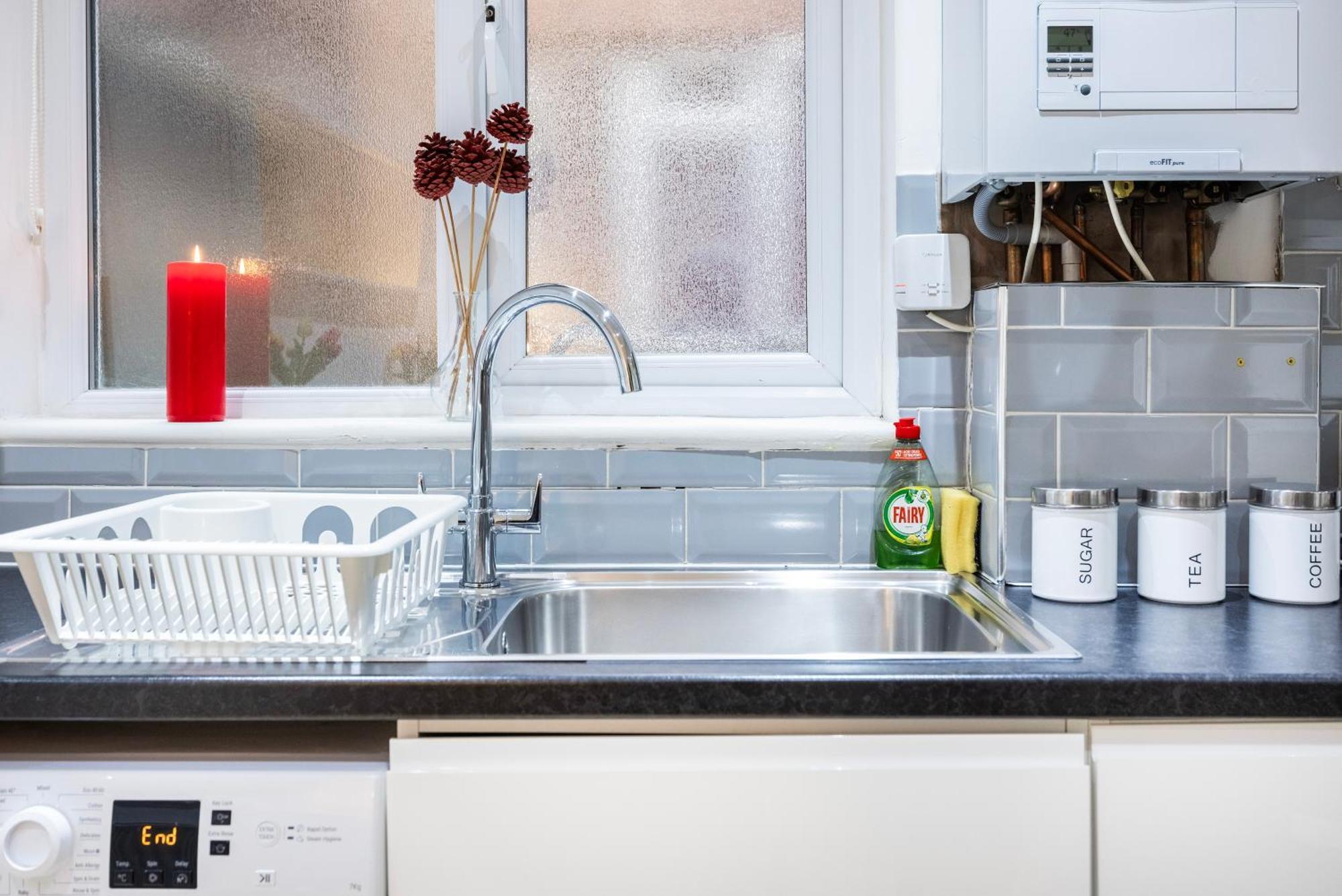 2 Bedroom Charming Family Appartement Londres