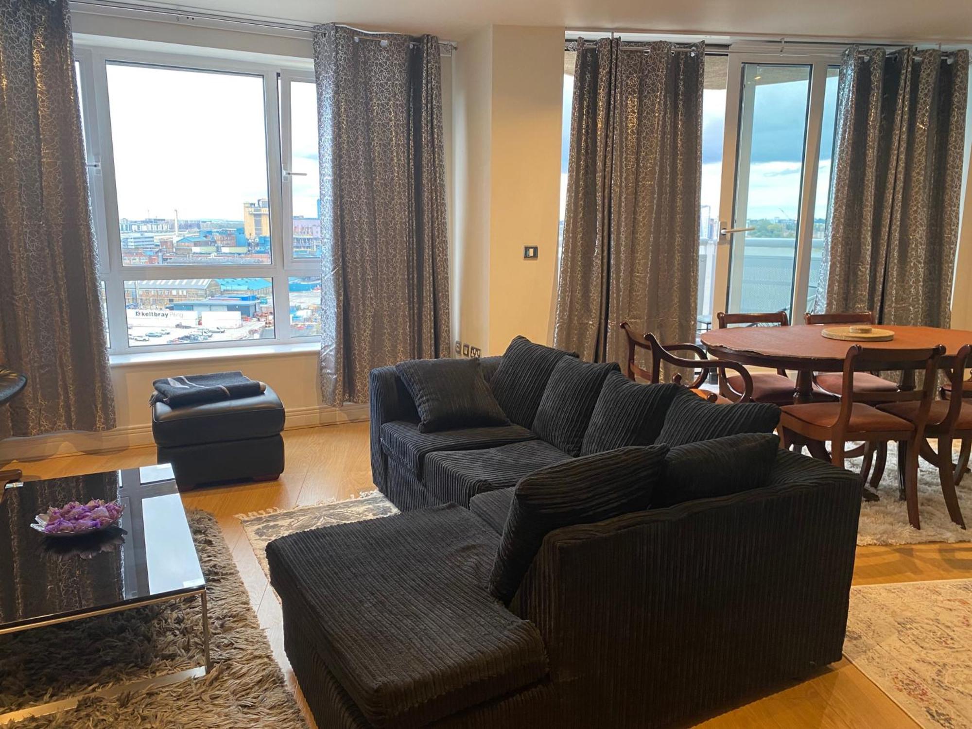 Riverside Apartment-2 Bed-freep-balcony Appartement *