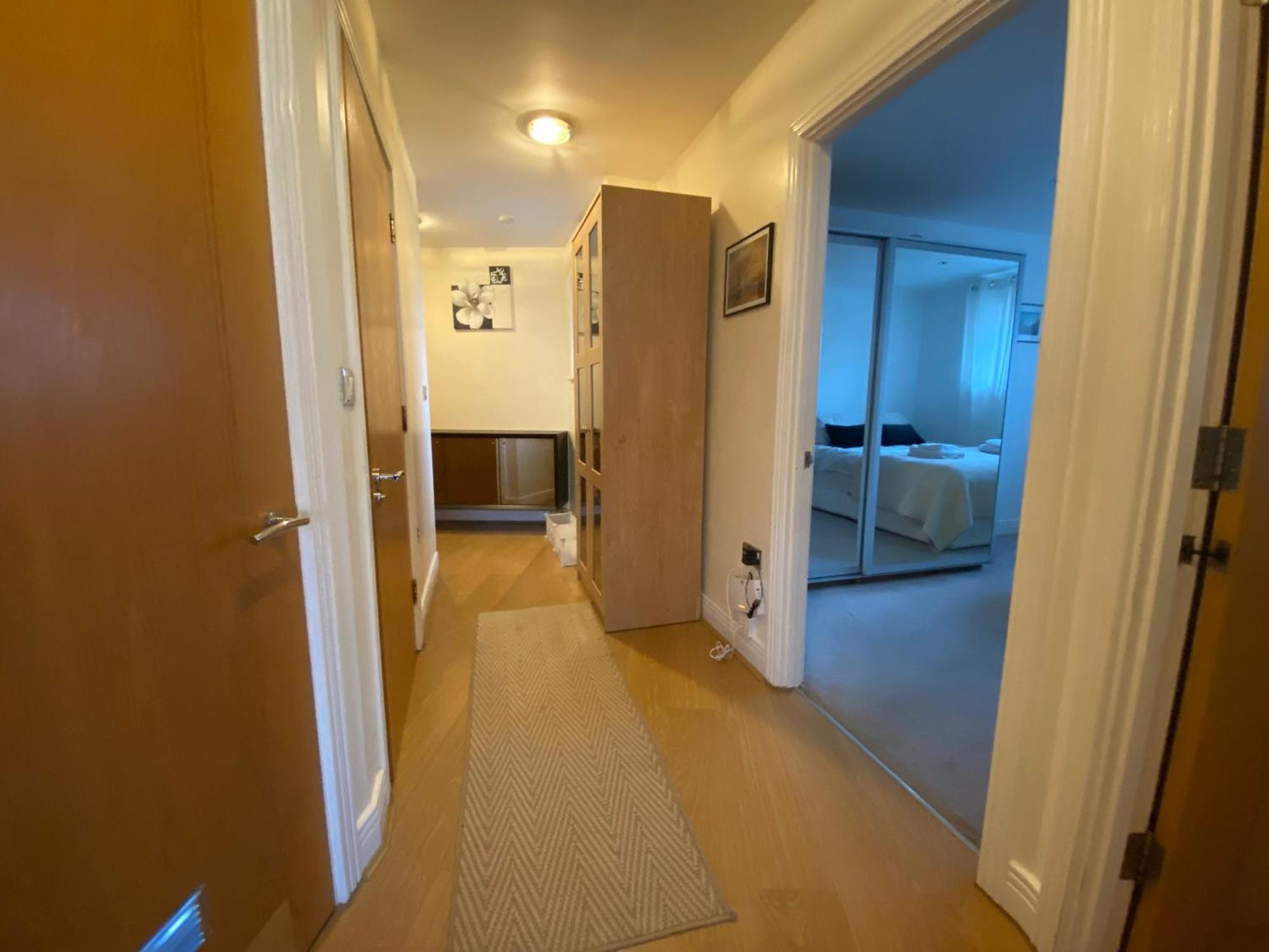 Riverside Apartment-2 Bed-freep-balcony Appartement Londres