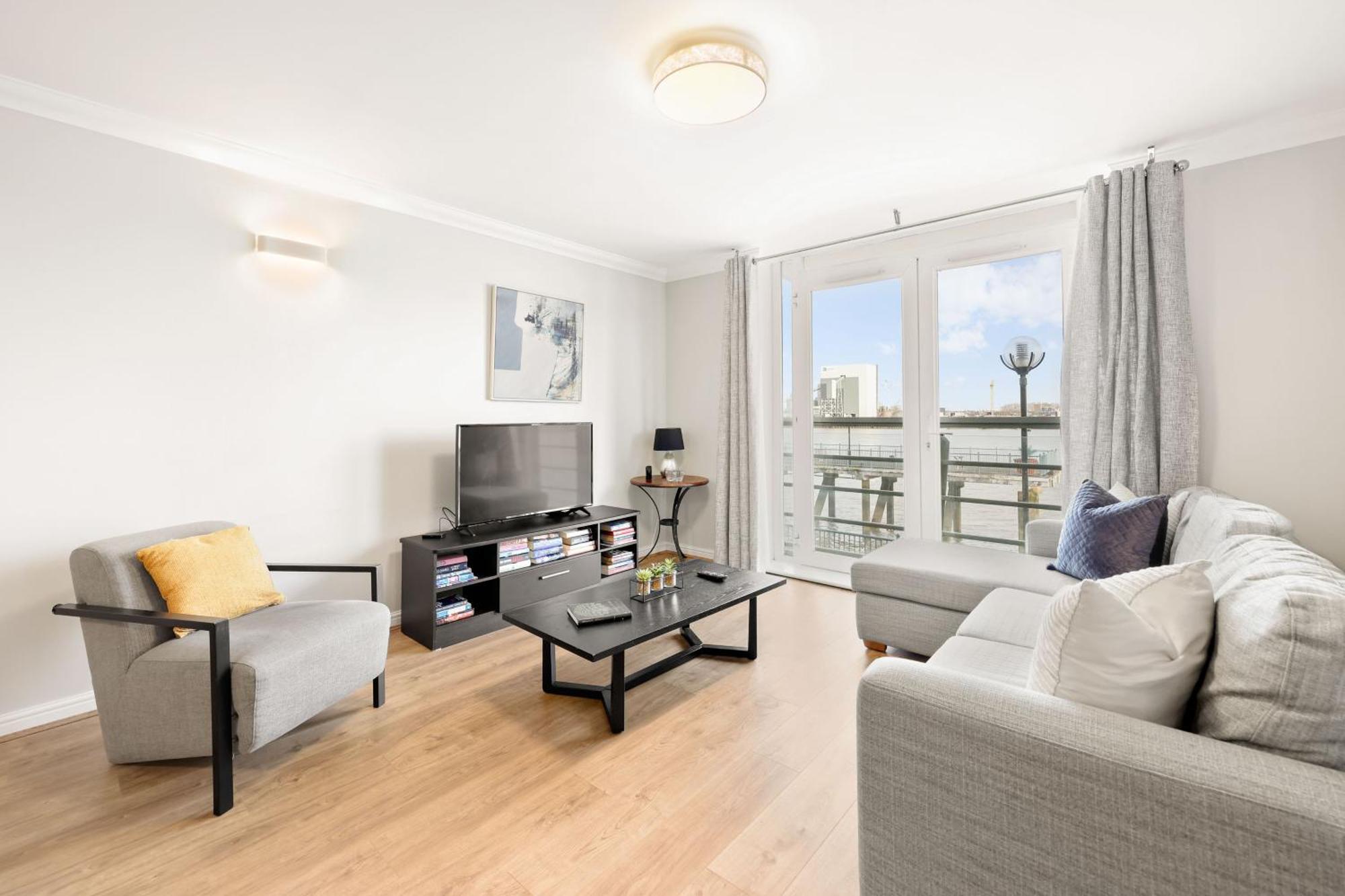 2 Bedroom Short Term & Flexible Renting Canary Wharf With Free Parking And Free Wifi Londen