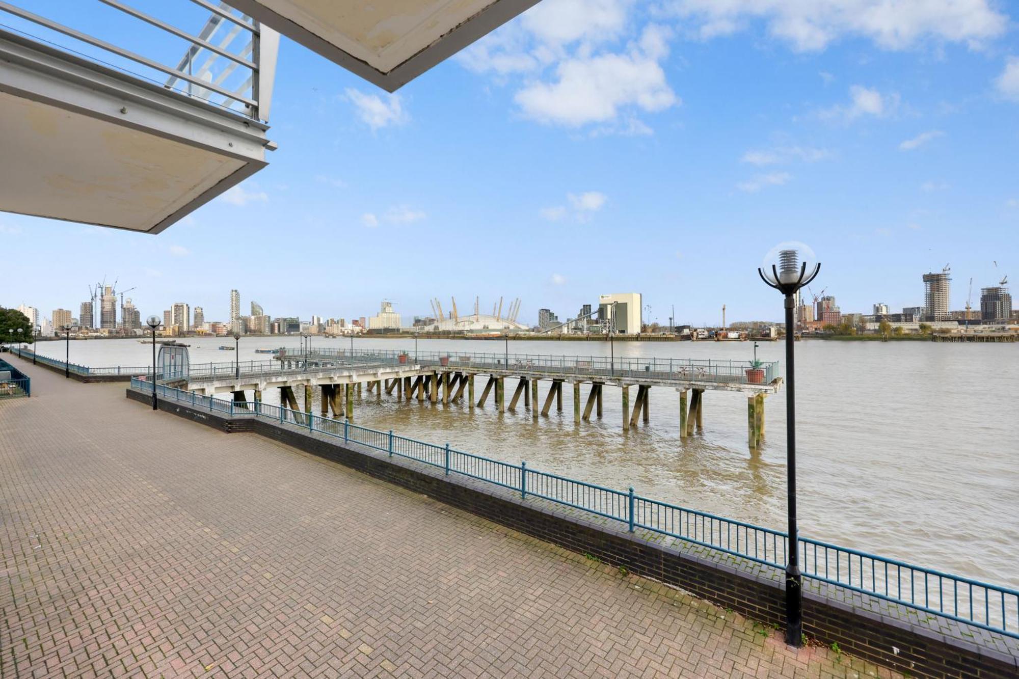 Appartement 2 Bedroom Short Term & Flexible Renting Canary Wharf With Free Parking And Free Wifi
