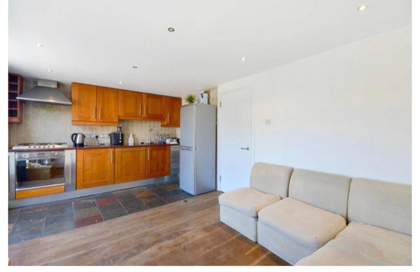 1 Bedroom Excellent Location Camden Town * Londres