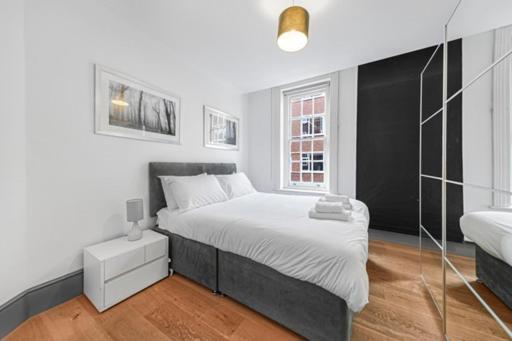 2br C- Near Oxford Street Appartement