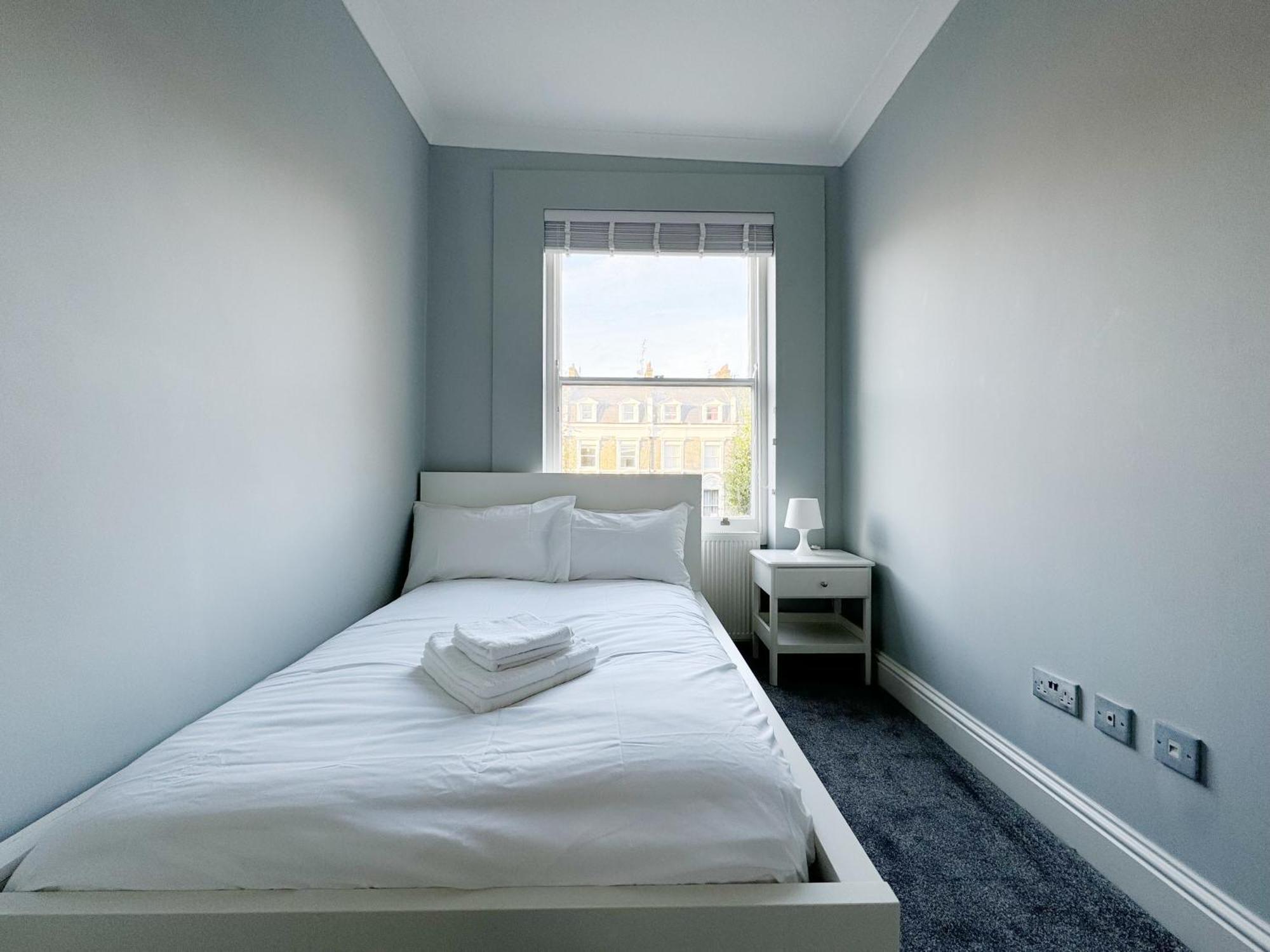 Stylish 2-bed Flat W Kitchen And Cosy Living Space Appartement Londres