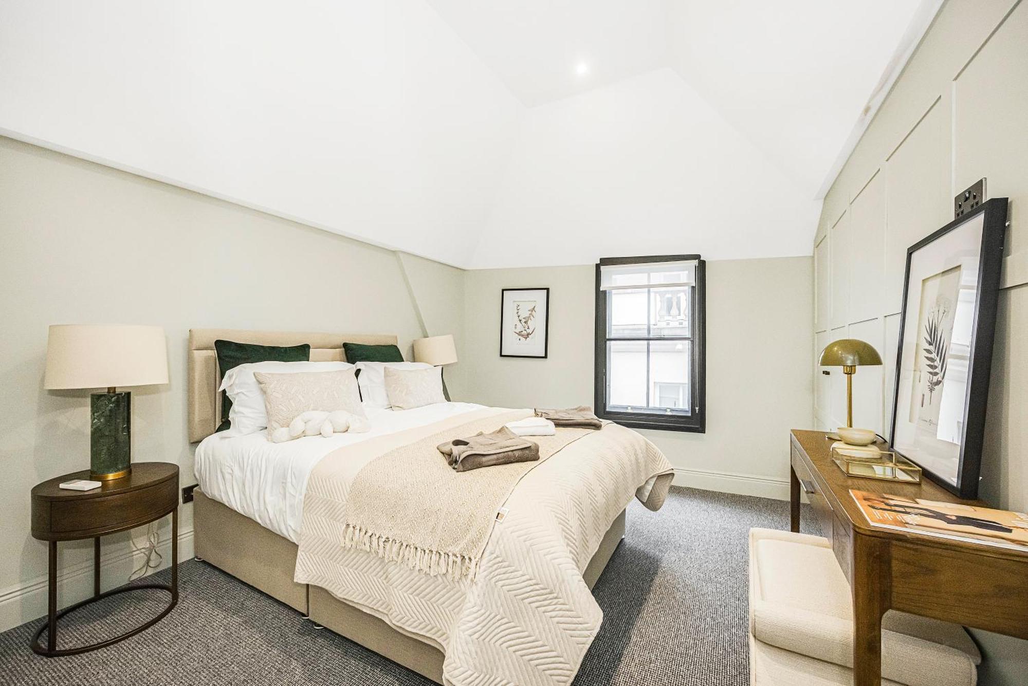 Stylish 2-bed Townhouse In Mayfair Appartement