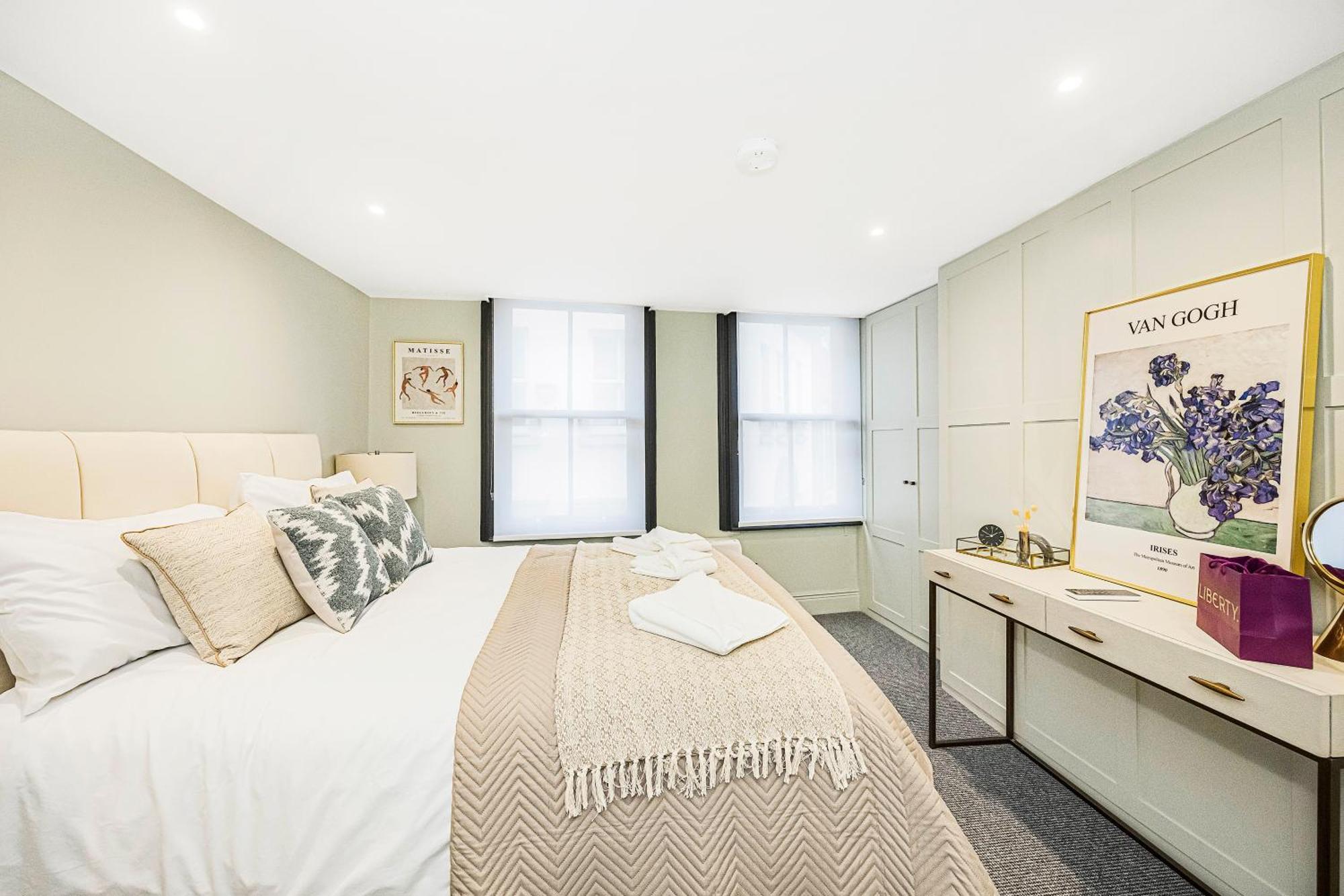 Stylish 2-bed Townhouse In Mayfair *