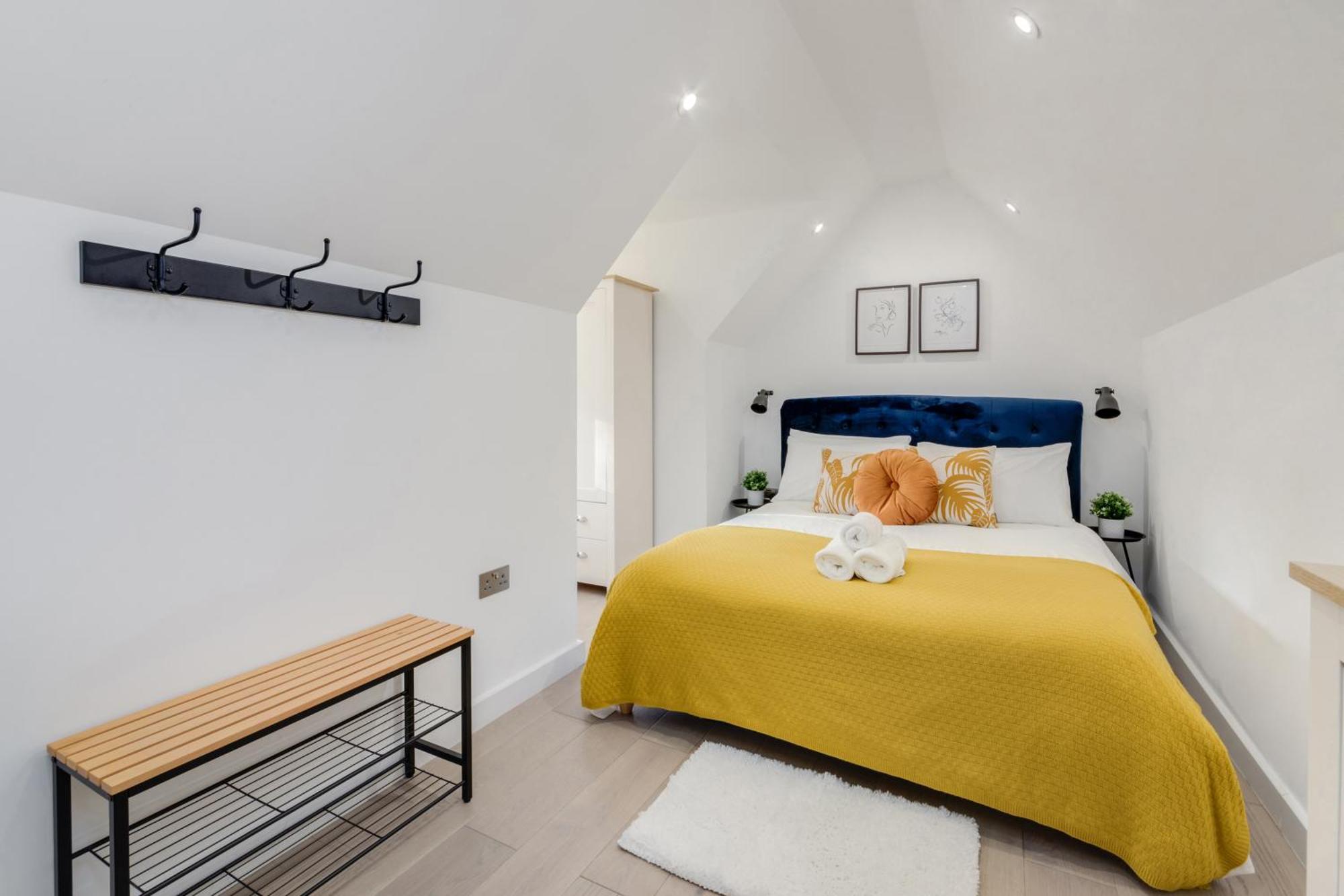 1 Bedroom Penthouse - Shoreditch, By The Perfect Appartement *