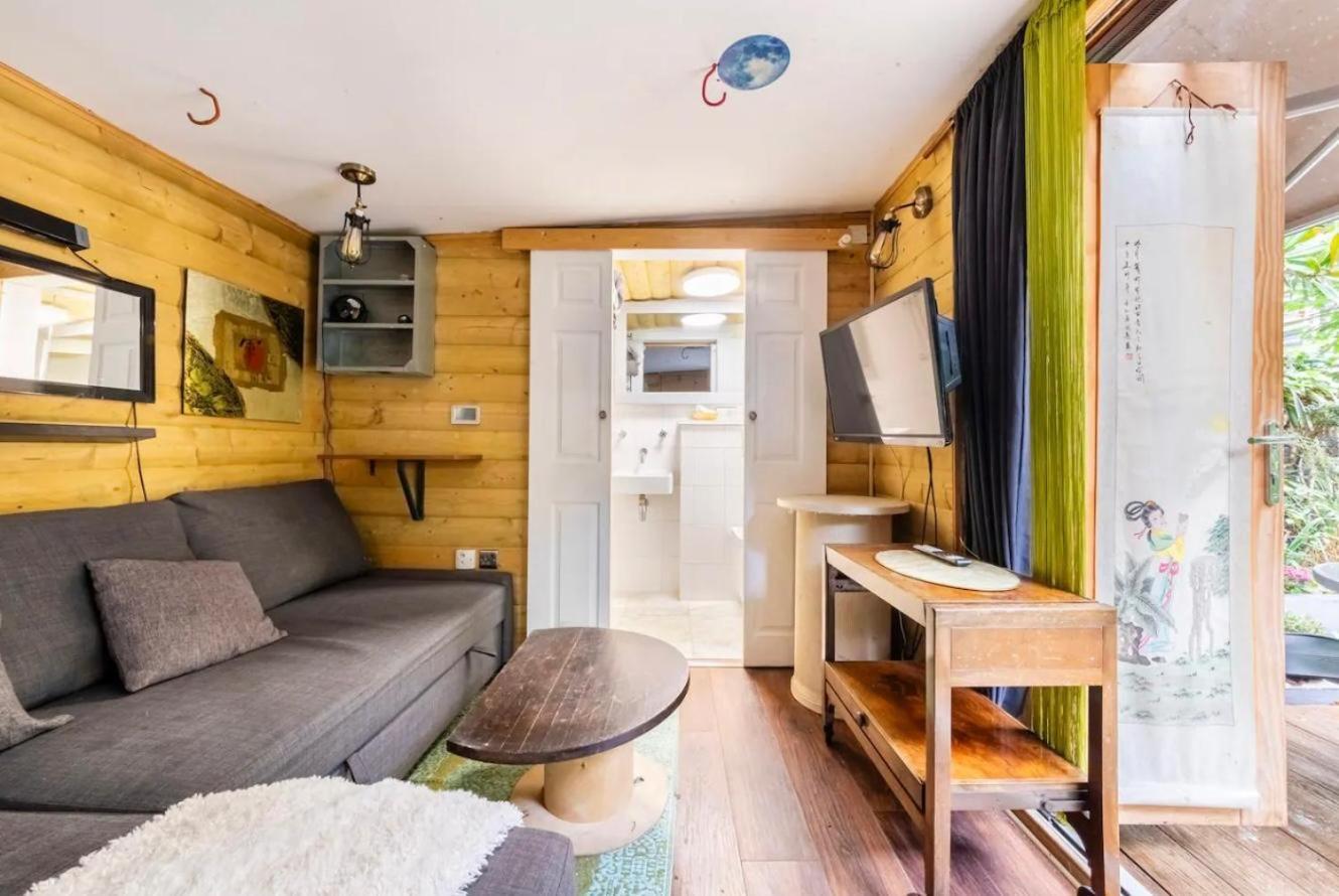 Huge 3 Beds 3 Baths By The Park Londres