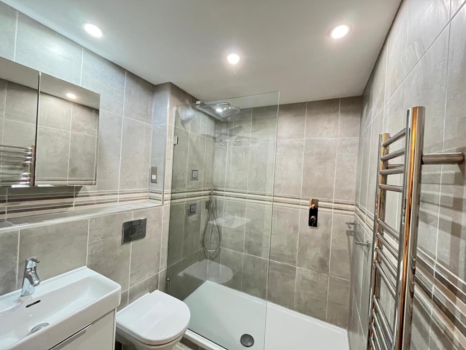 Appartement Luxury Riverside Retreat With Bath Jacuzzi