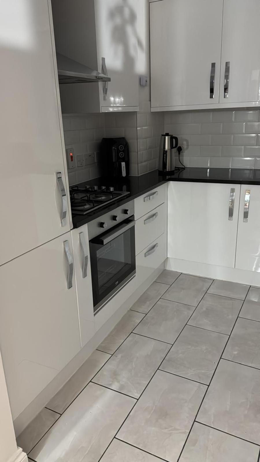 Betty Homes - Nearby Angel And Highbury * Londres