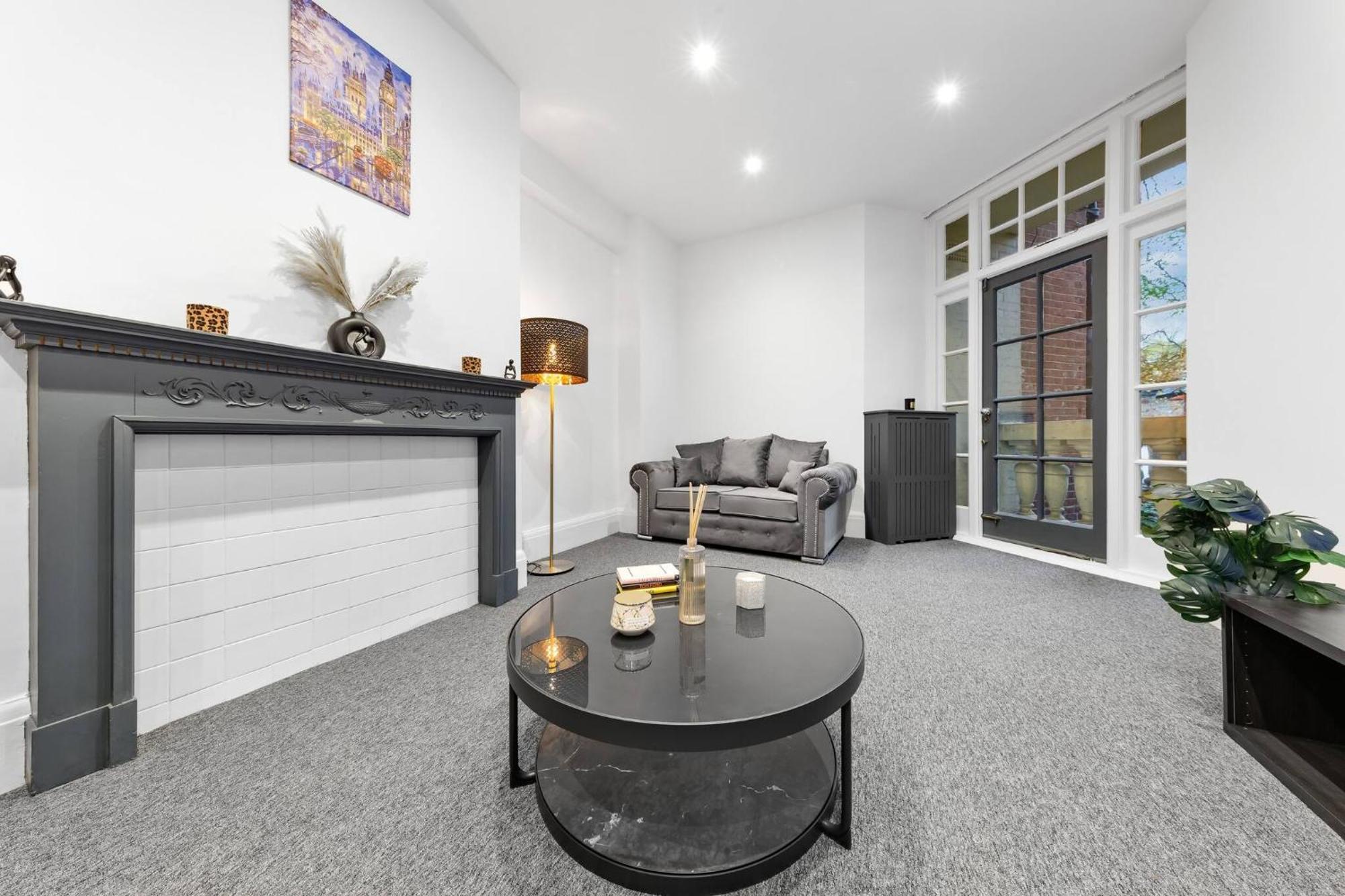Appartement Luxury Serviced In Central