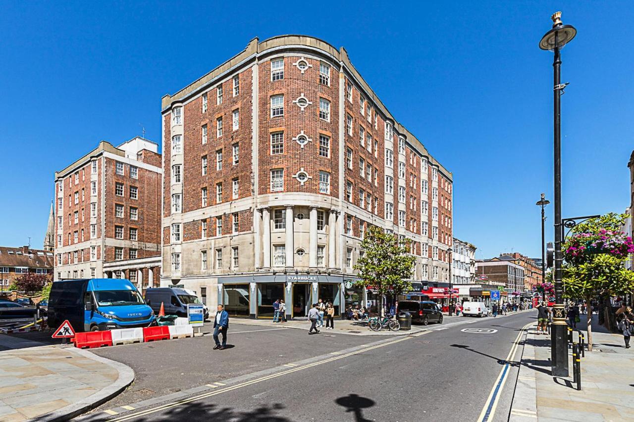 Modern 2 Bedroom Flat Near Queensway Appartement