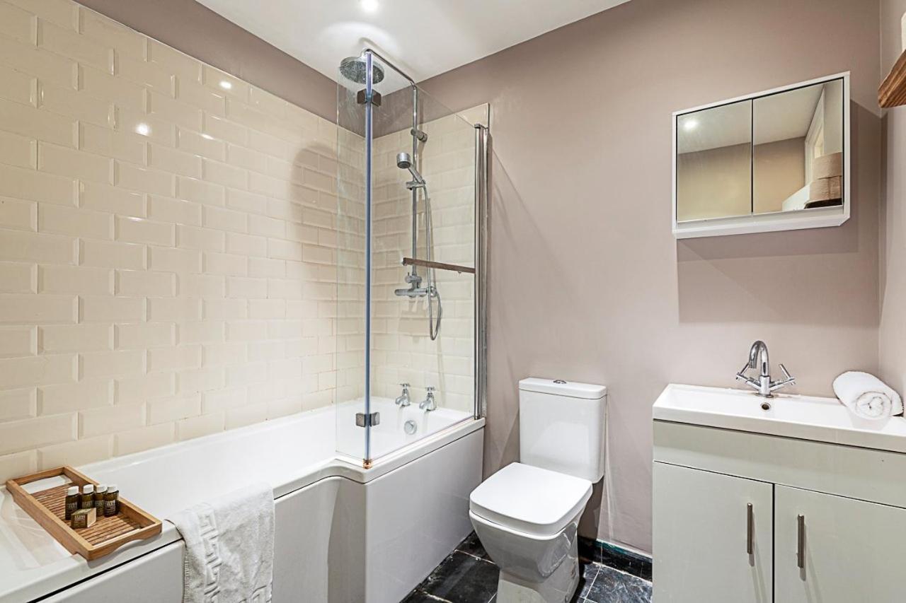 Cosy And Modern Battersea *