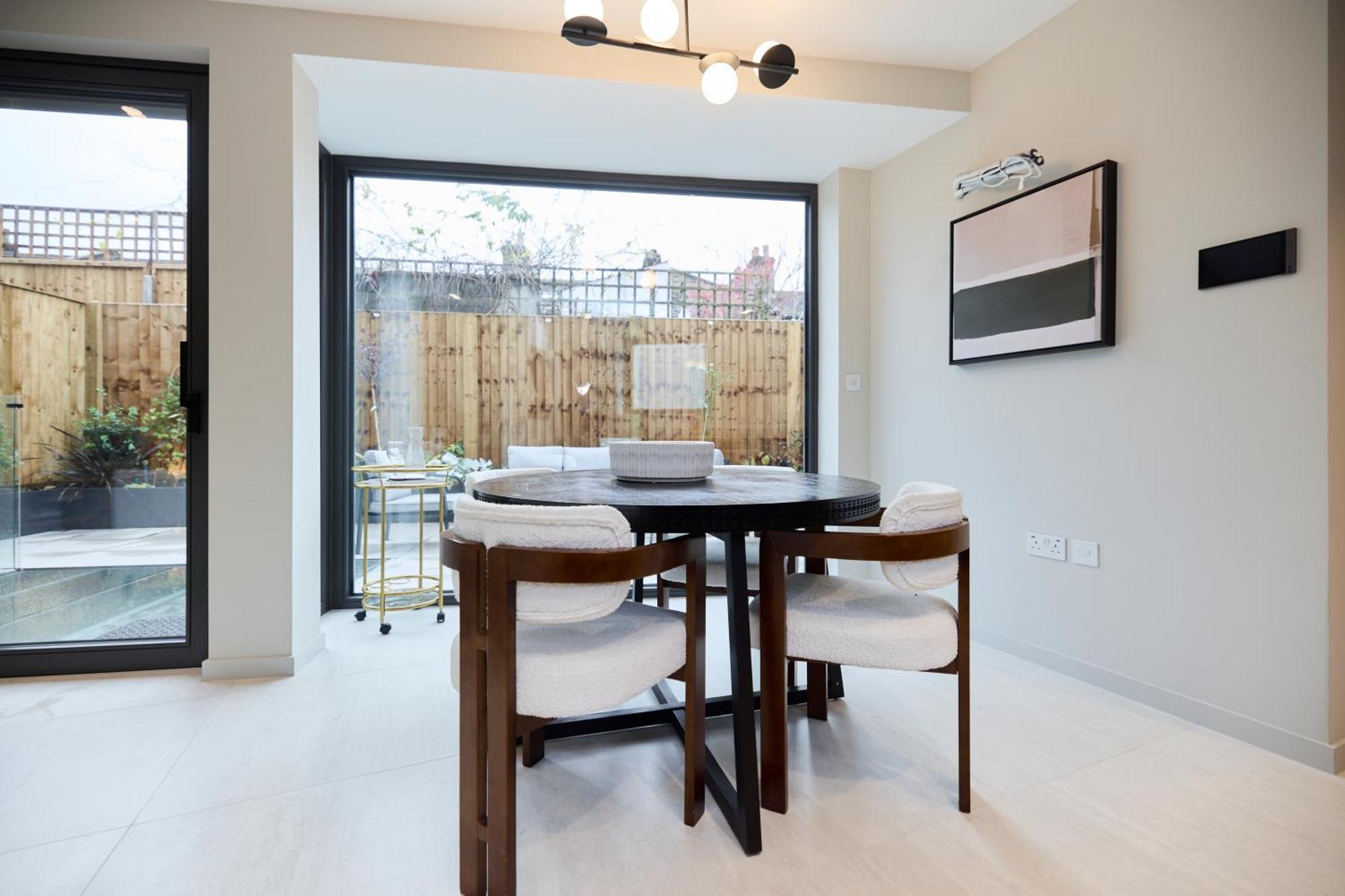 Appartement The Letchford Garden Mews - Elegant 2bdr House With Garden & Patio Londres
