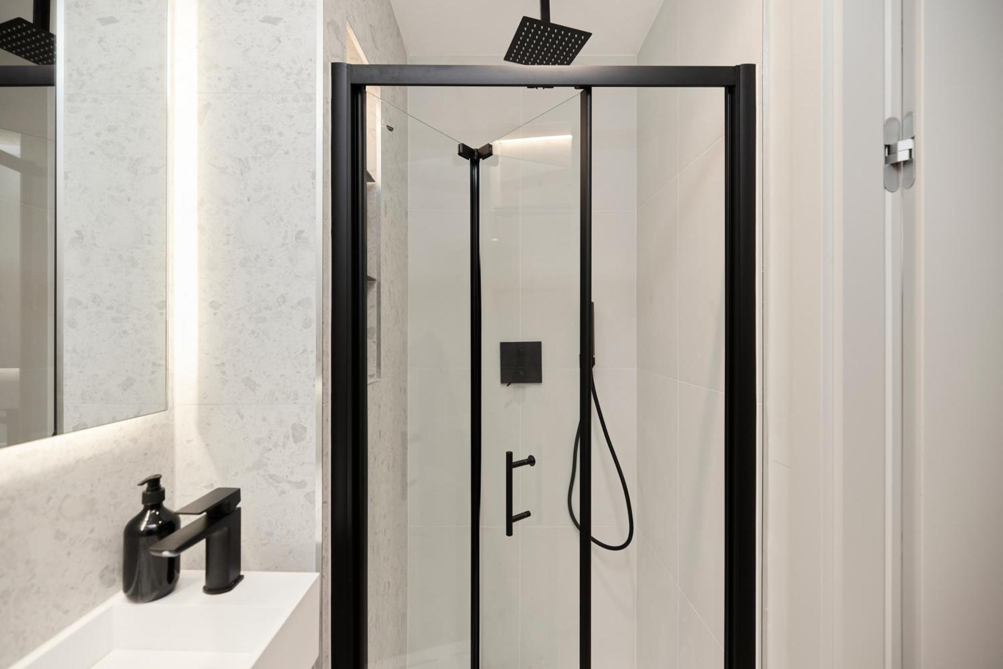 The Letchford Garden Mews - Elegant 2bdr House With Garden & Patio Appartement