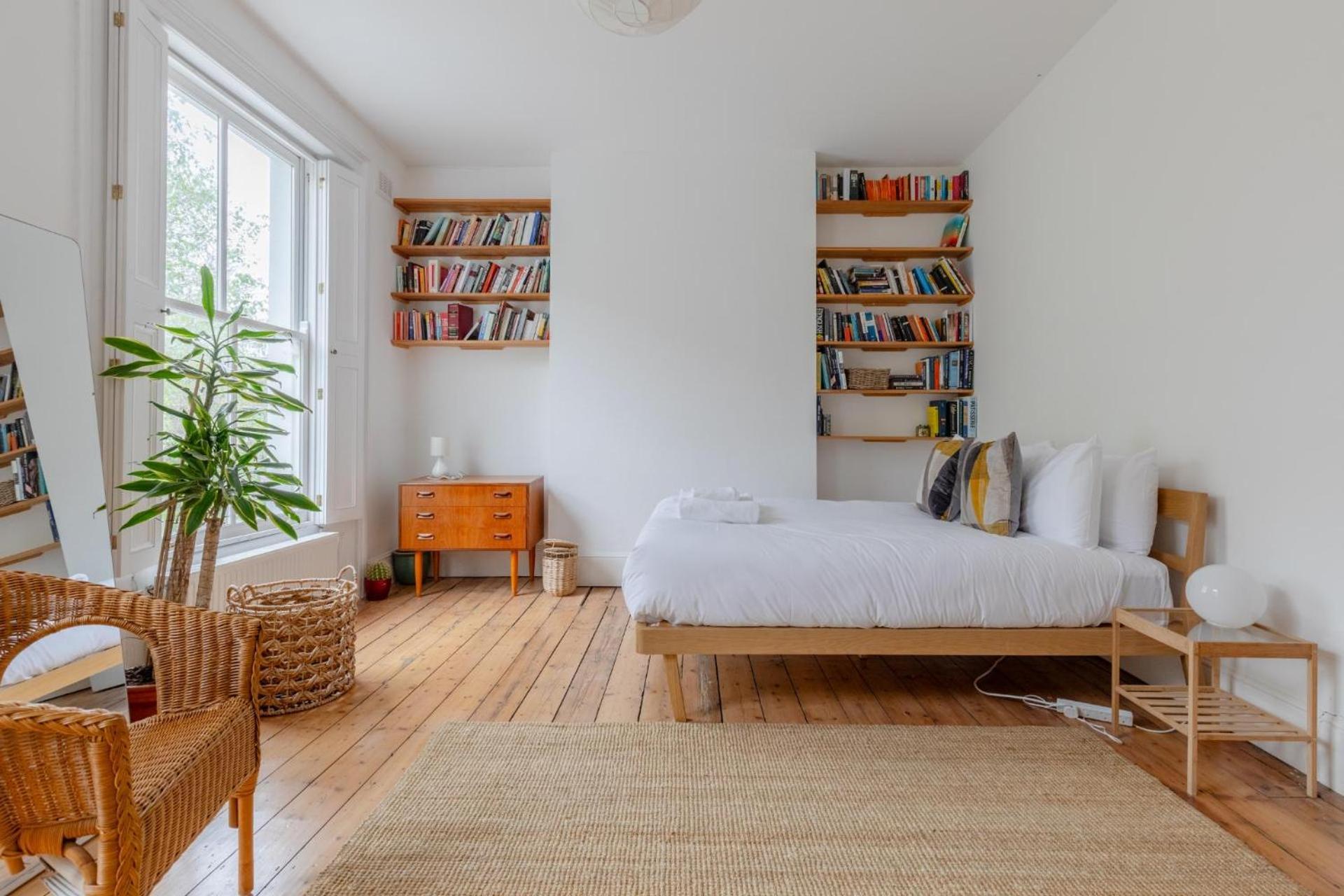 Spacious 2bd Flat By Regents Park & Camden Town! Appartement