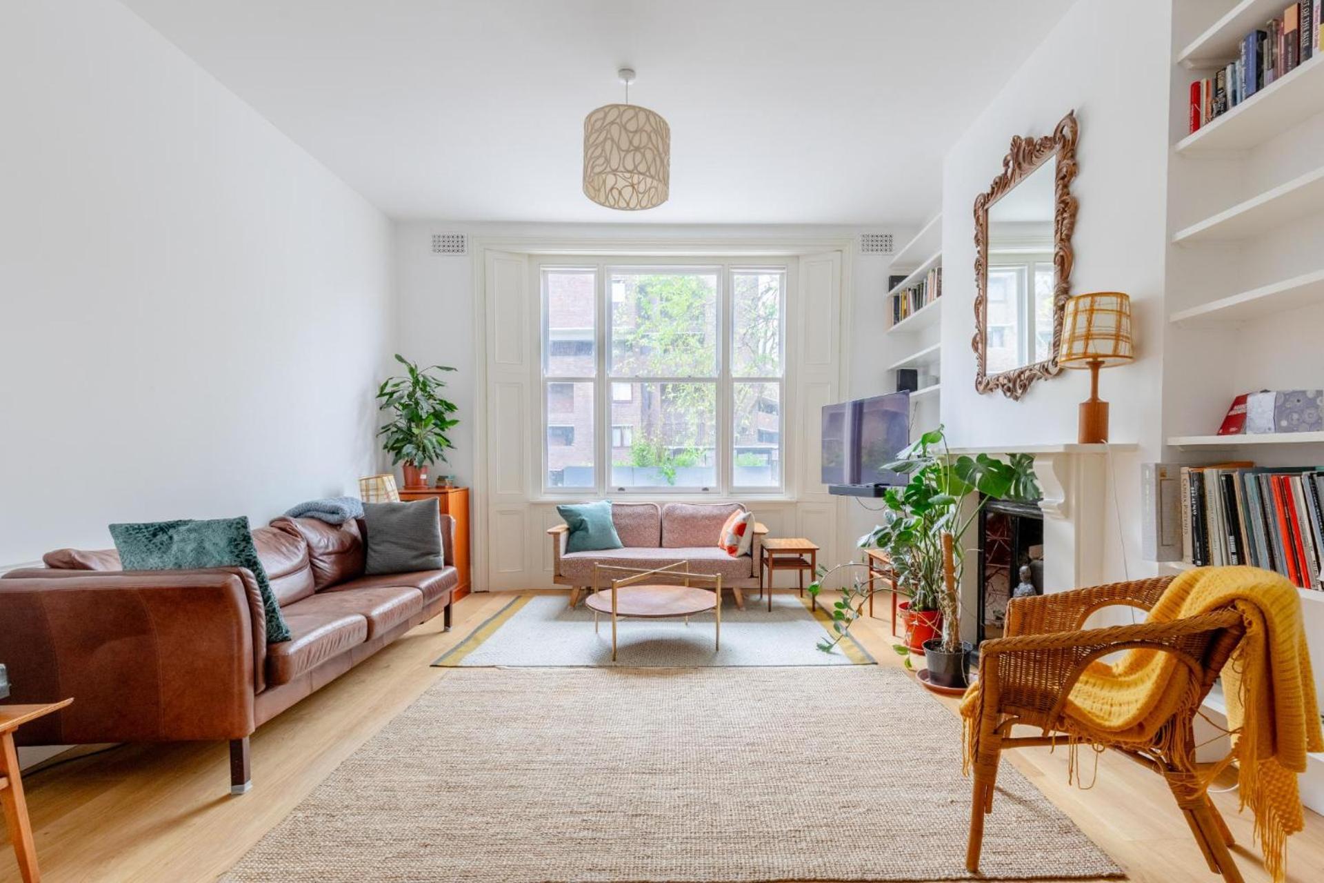 Spacious 2bd Flat By Regents Park & Camden Town! Apartment