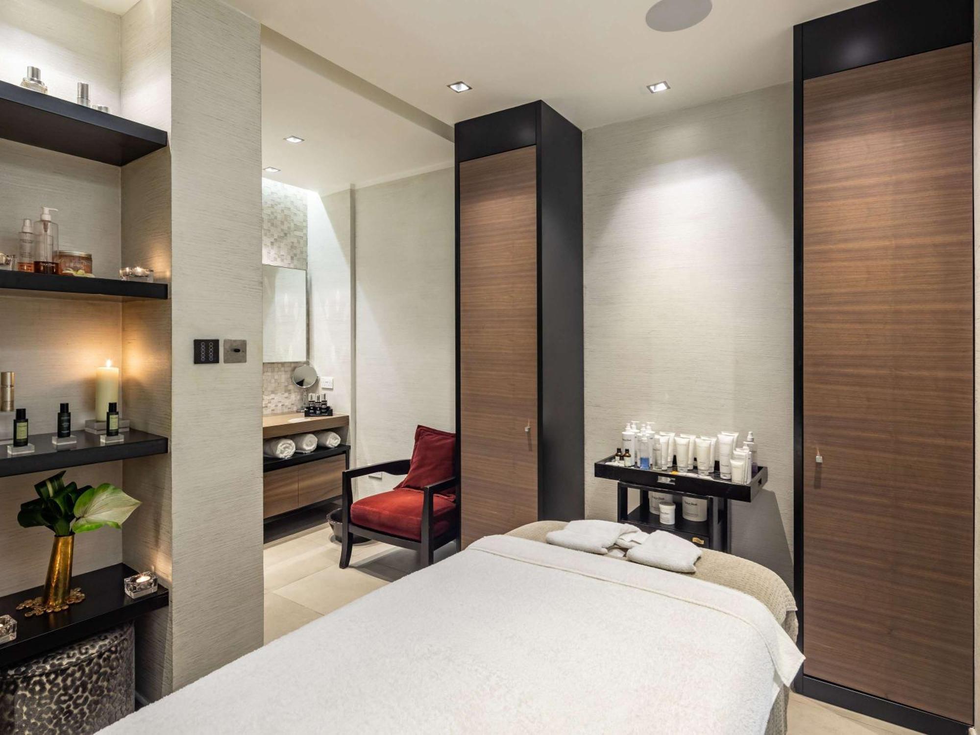 Hotel 60 Hyde Park Gate 5*