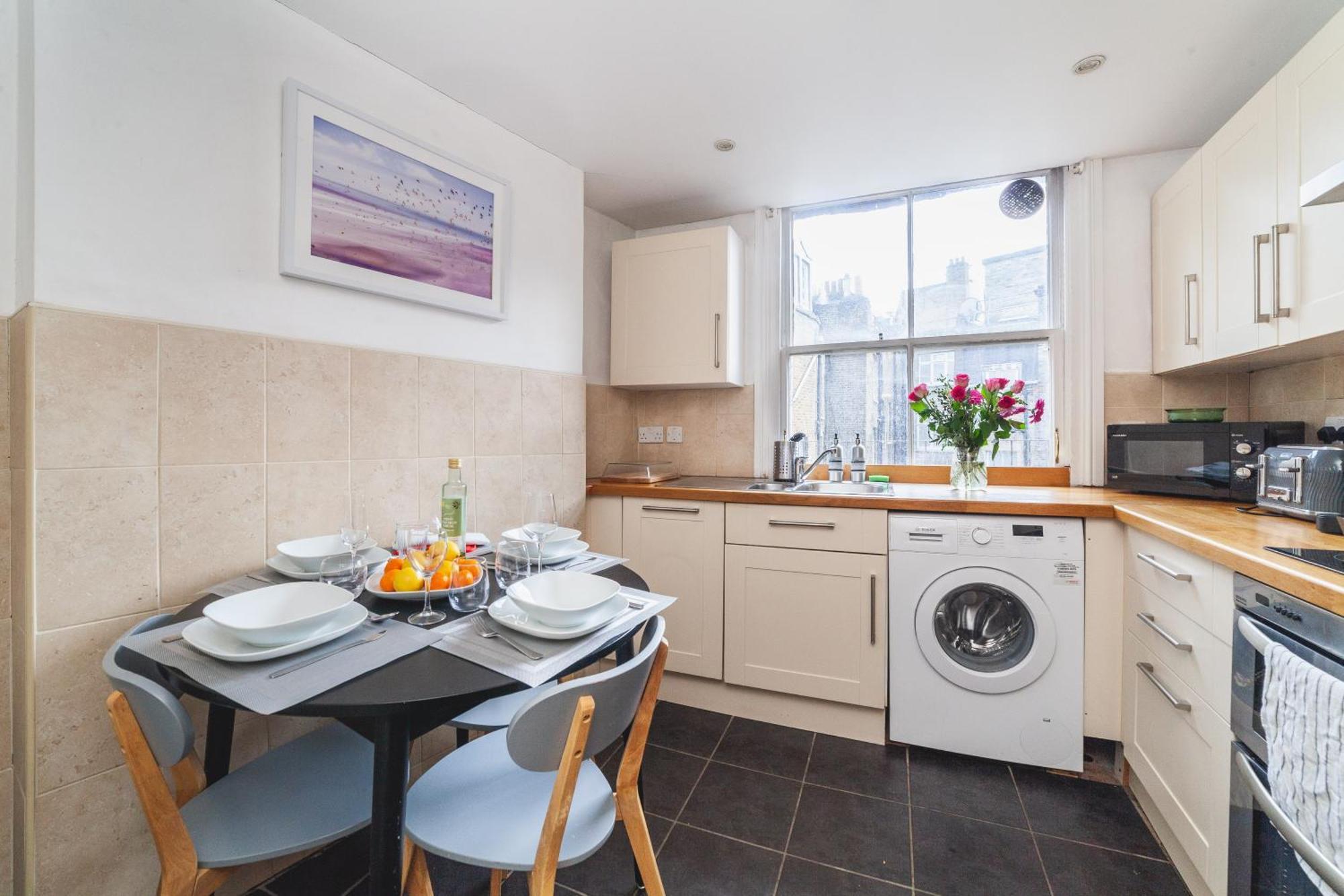 Apartment Hub Townhouse