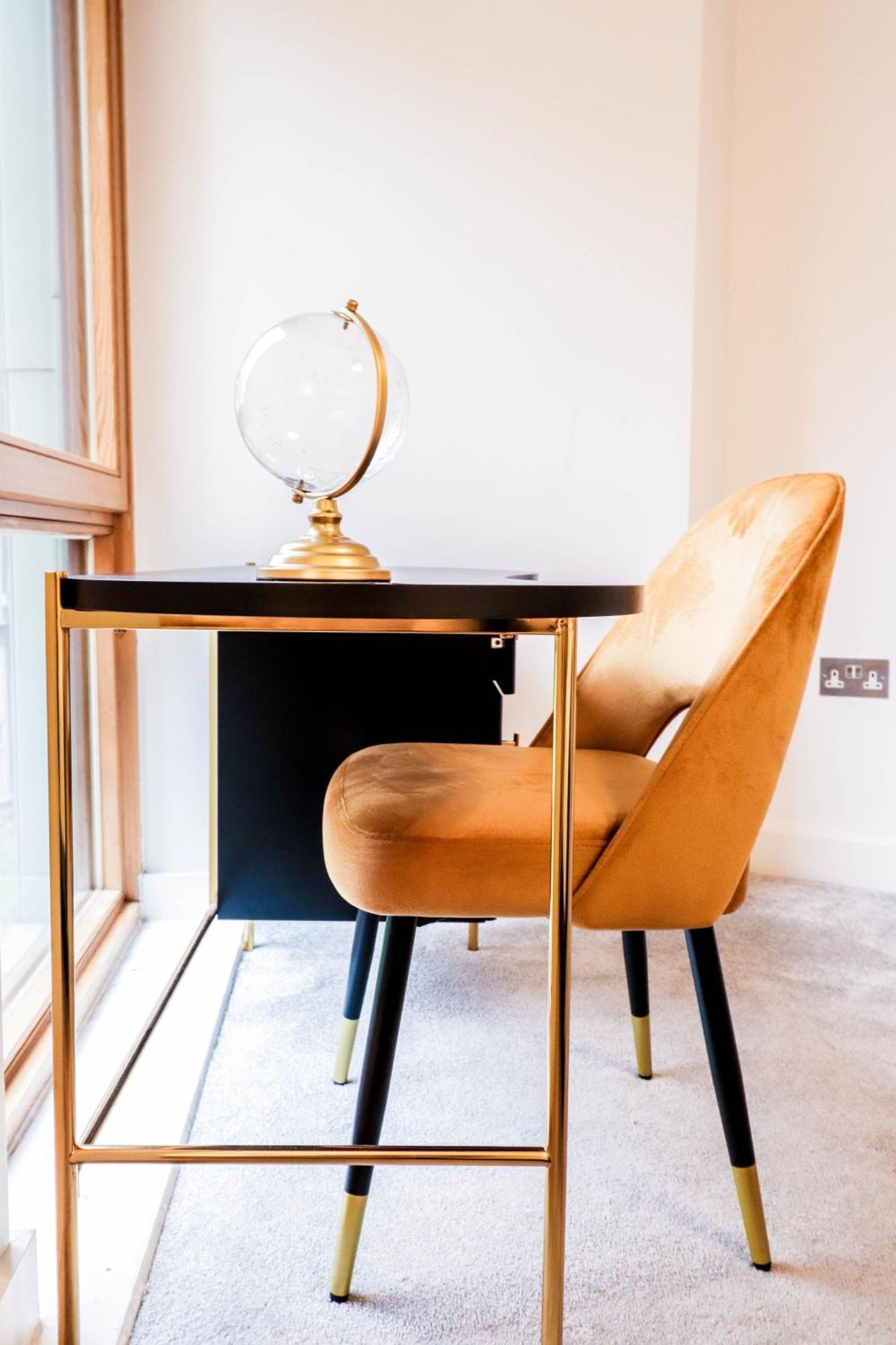 Stunning Bridge Flat With Balcony - Close To Borough Market Appartement