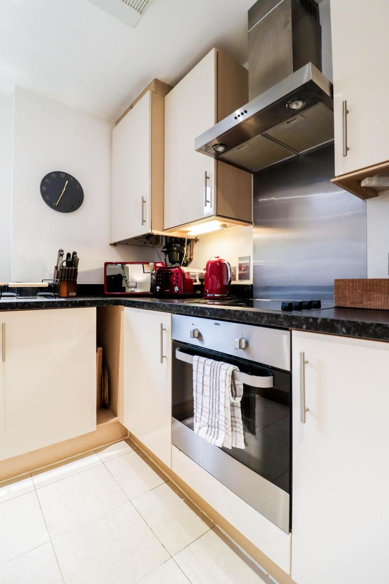 Stunning Bridge Flat With Balcony - Close To Borough Market Appartement *