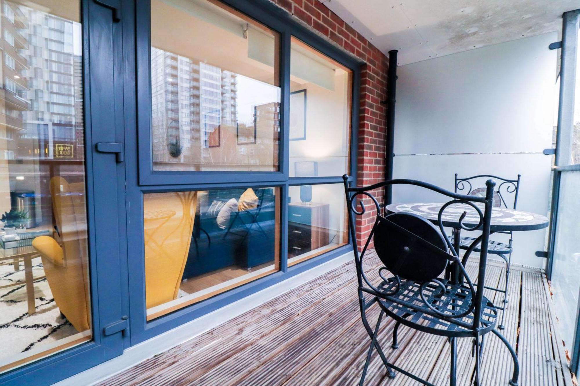 Stunning Bridge Flat With Balcony - Close To Borough Market Londres