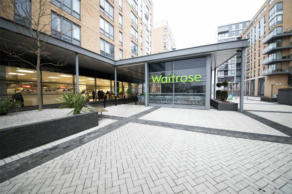 Large 1 Bed Cutty Sark Greenwich Close To Canary Wharf - Perfect For Corporates And Tourists Apartamento Londres