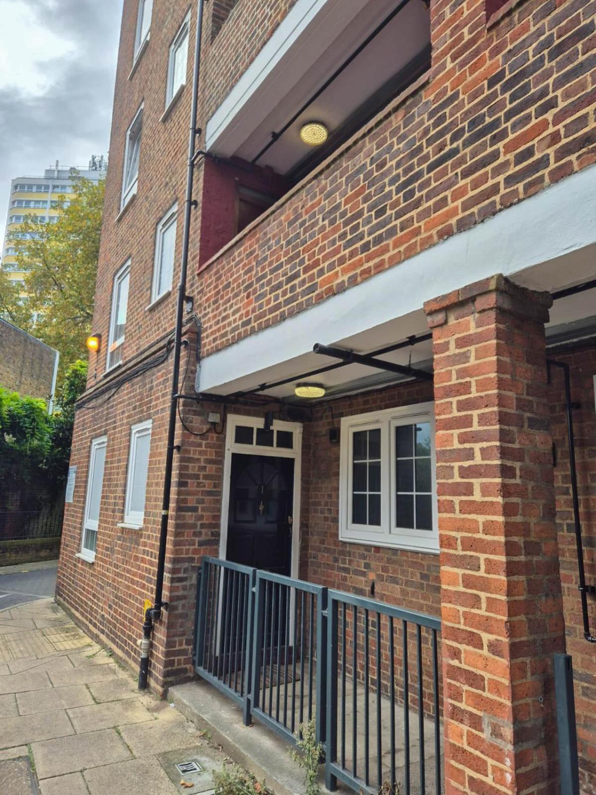 Chic 2-bedroom Flat With Free Wi-fi Few Steps From The Oval *