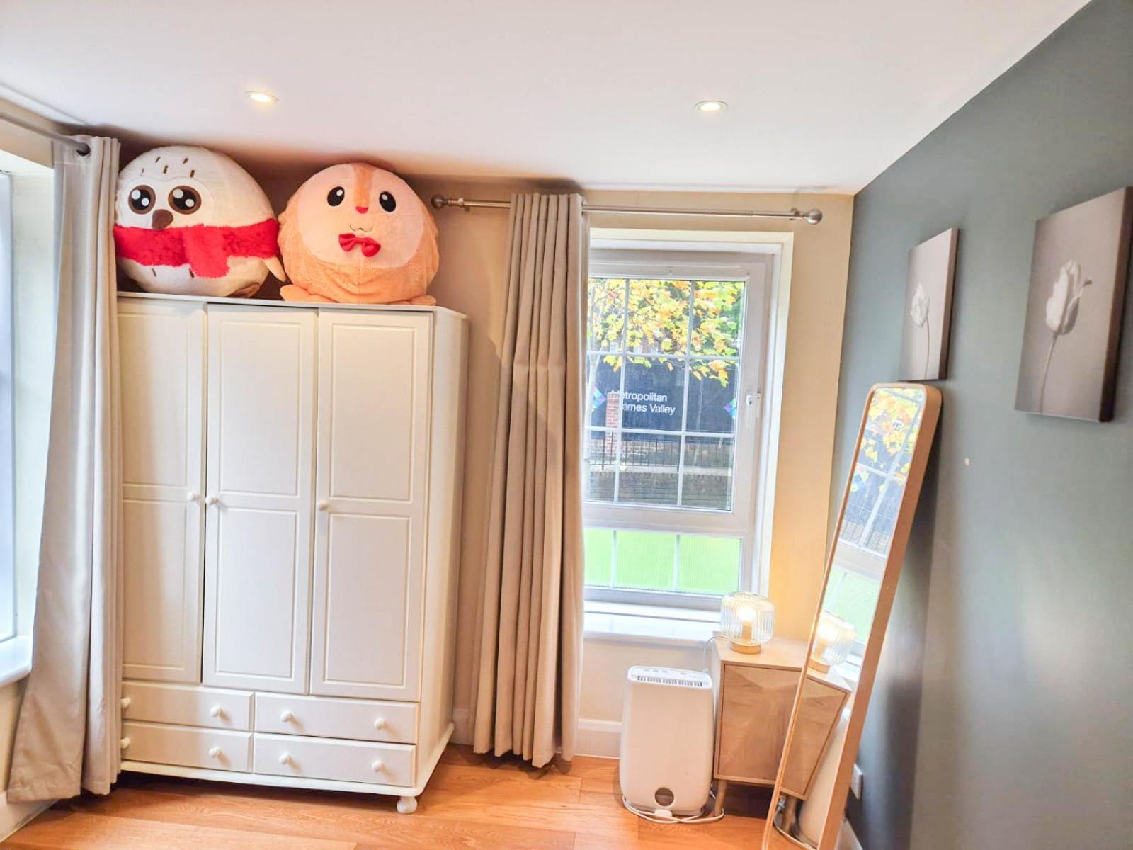 Chic 2-bedroom Flat With Free Wi-fi Few Steps From The Oval *