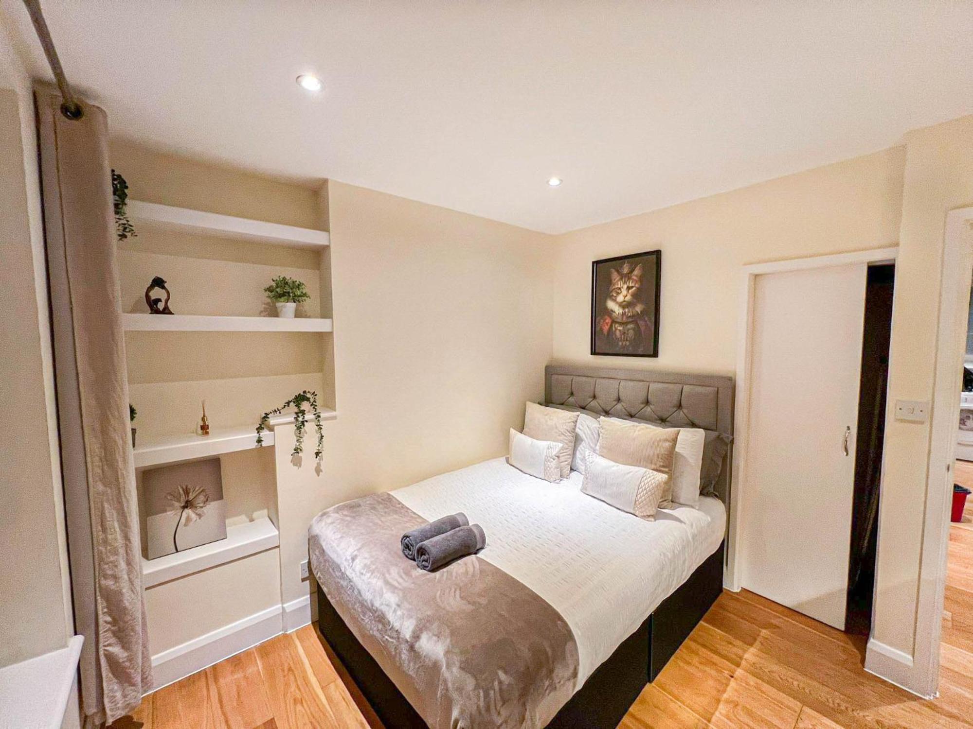 Chic 2-bedroom Flat With Free Wi-fi Few Steps From The Oval Apartment