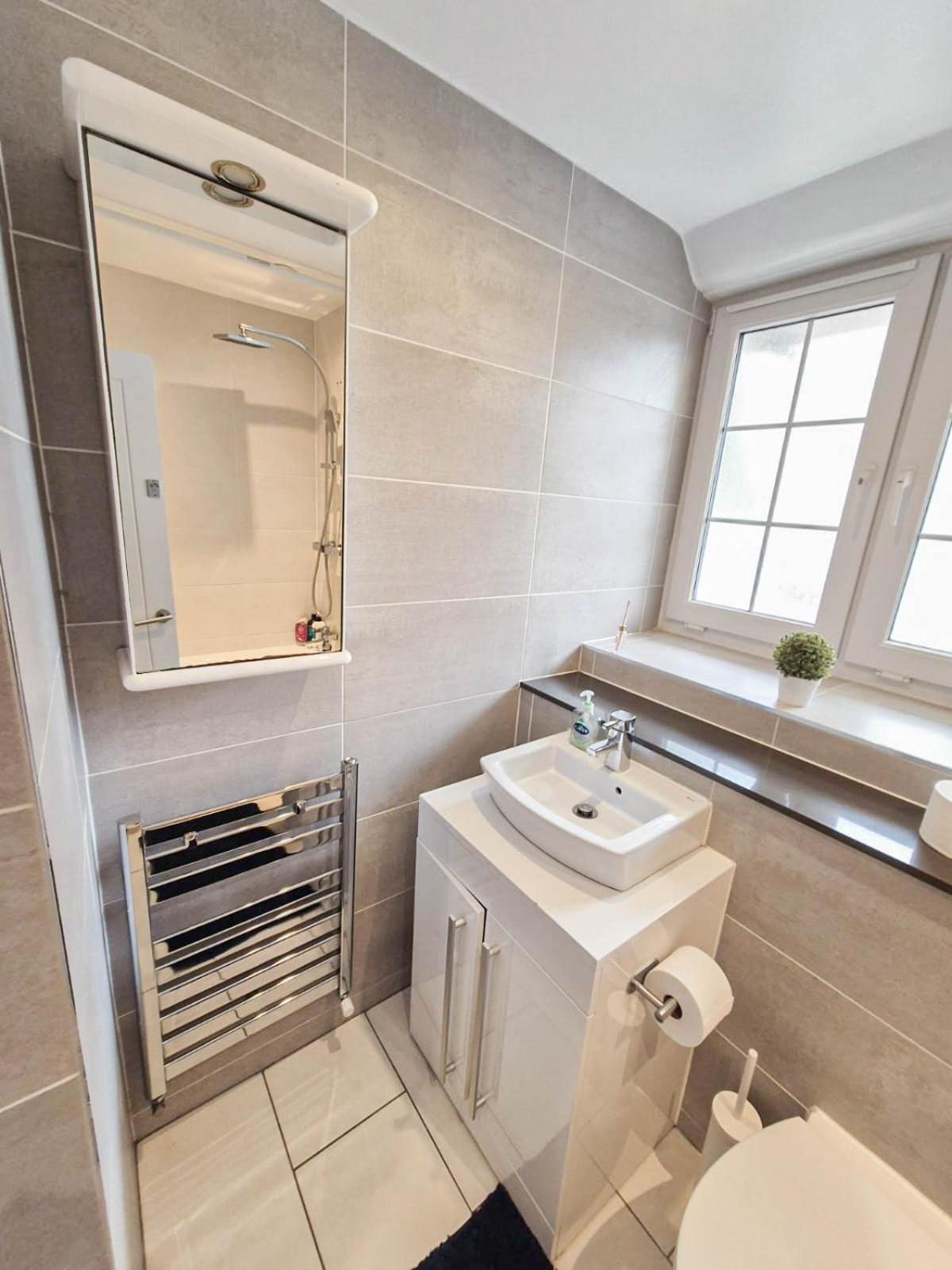 Chic 2-bedroom Flat With Free Wi-fi Few Steps From The Oval Apartment London