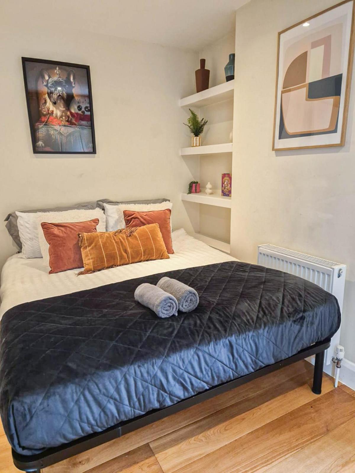 Chic 2-bedroom Flat With Free Wi-fi Few Steps From The Oval Apartment