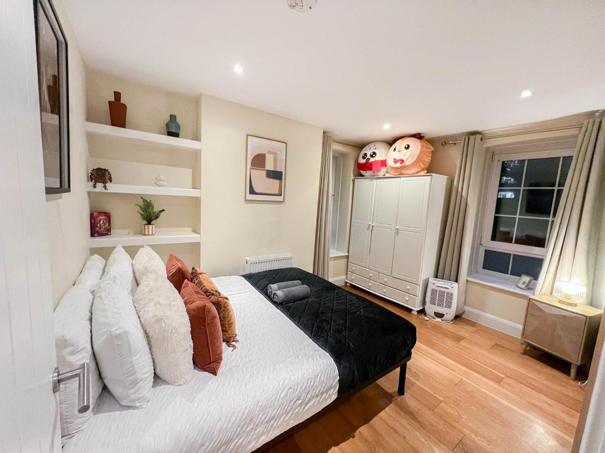 Chic 2-bedroom Flat With Free Wi-fi Few Steps From The Oval * Londres