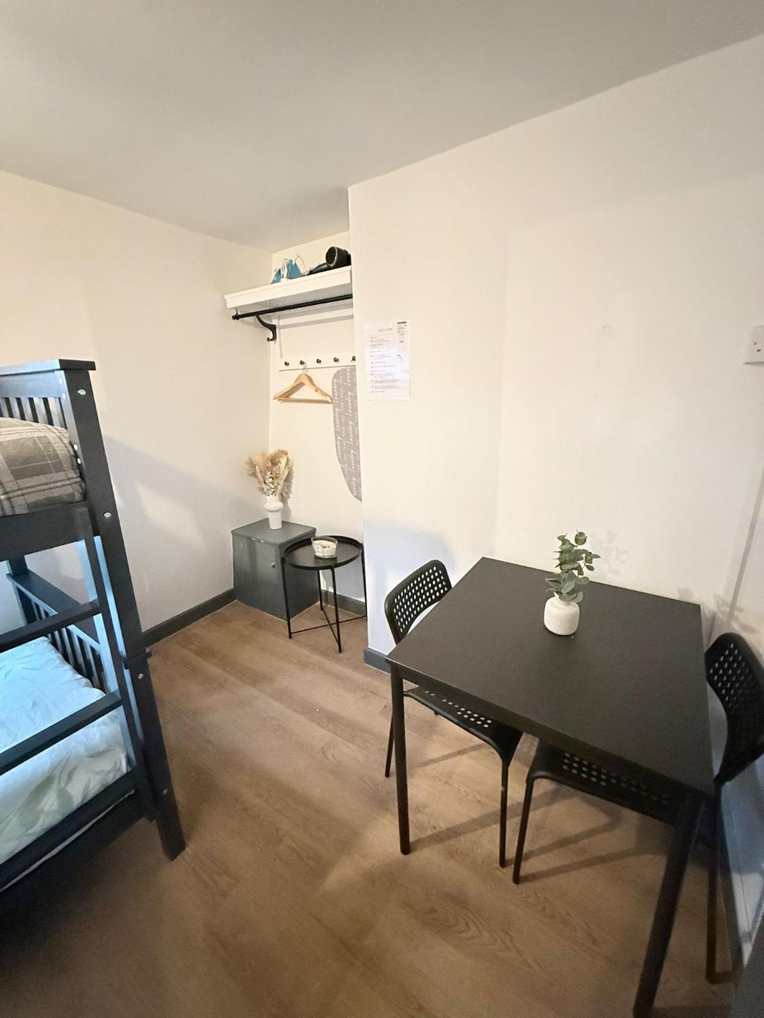 Cozy Guest Two Bedroom Flat * Londres