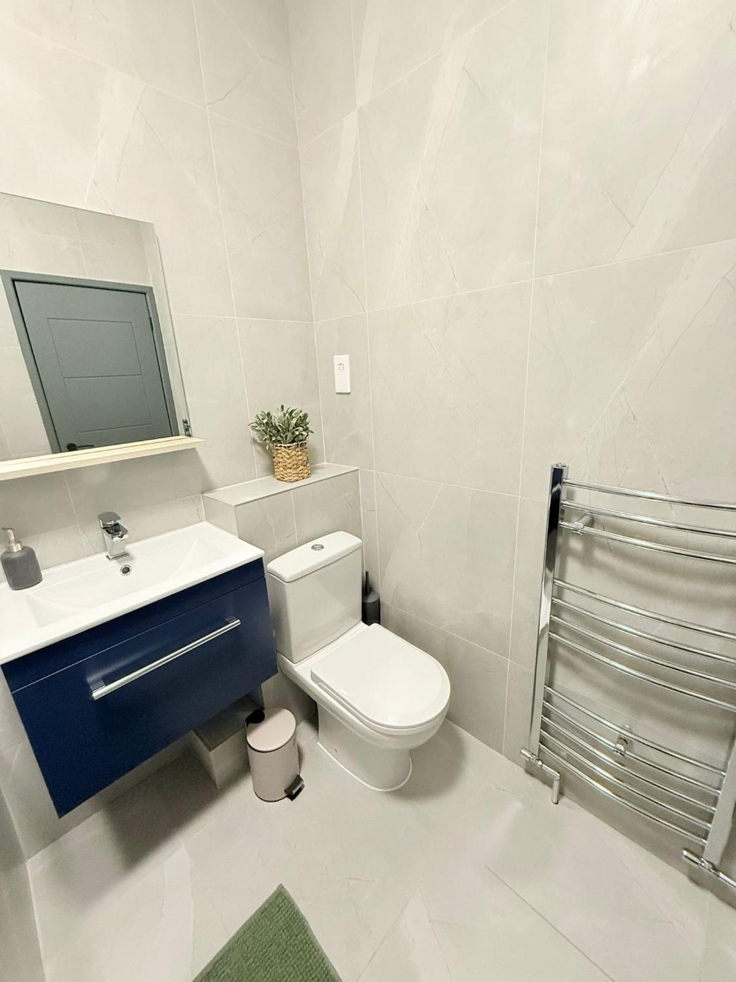 Cozy Guest Two Bedroom Flat * Londres