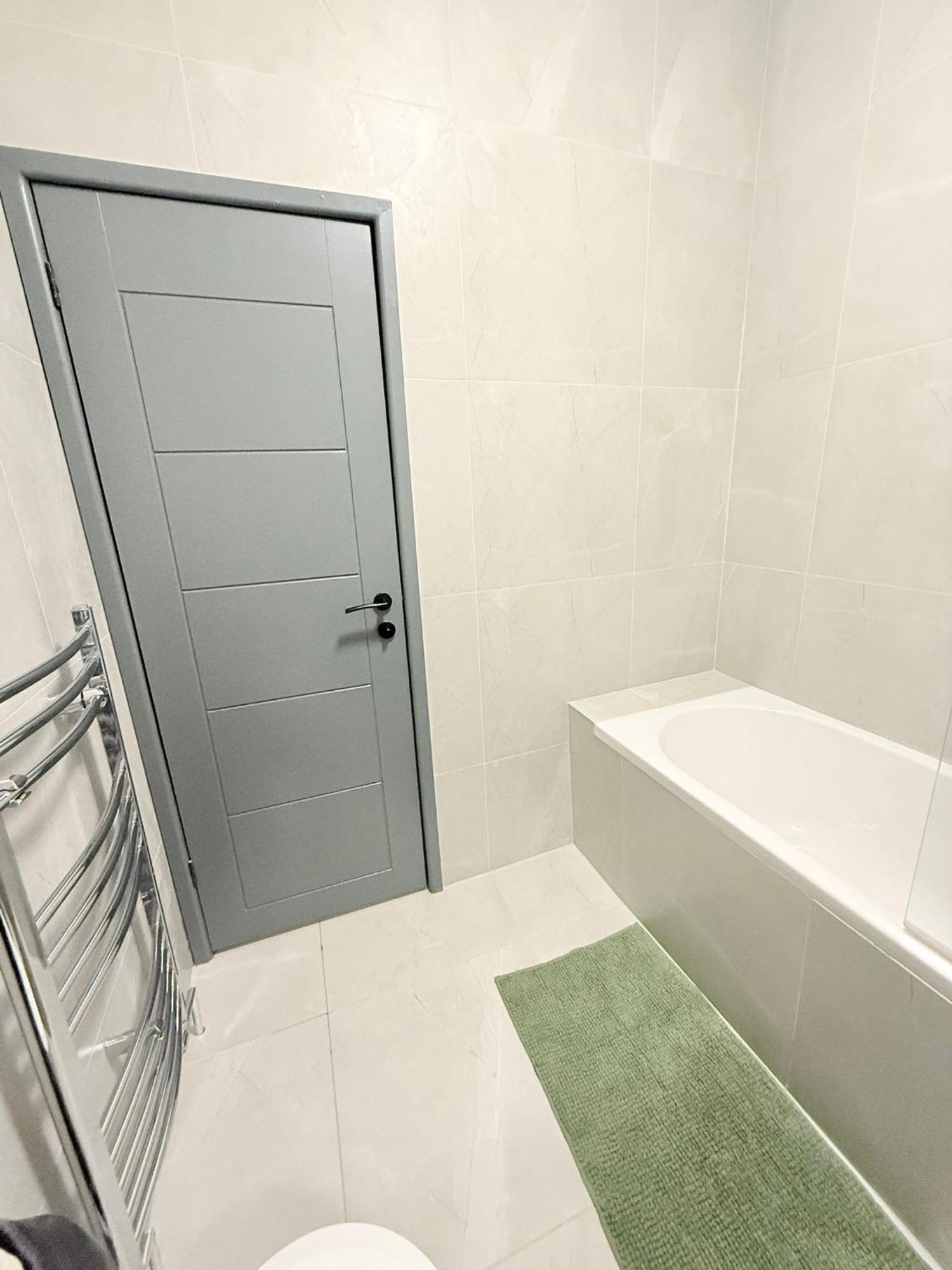 Cozy Guest Two Bedroom Flat