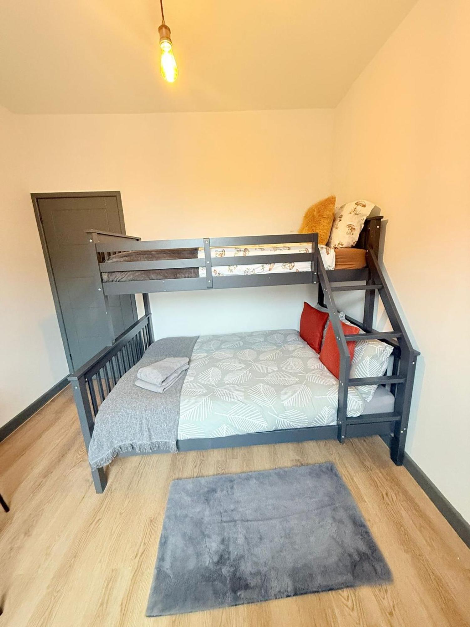 Cozy Guest Two Bedroom Flat * Londres