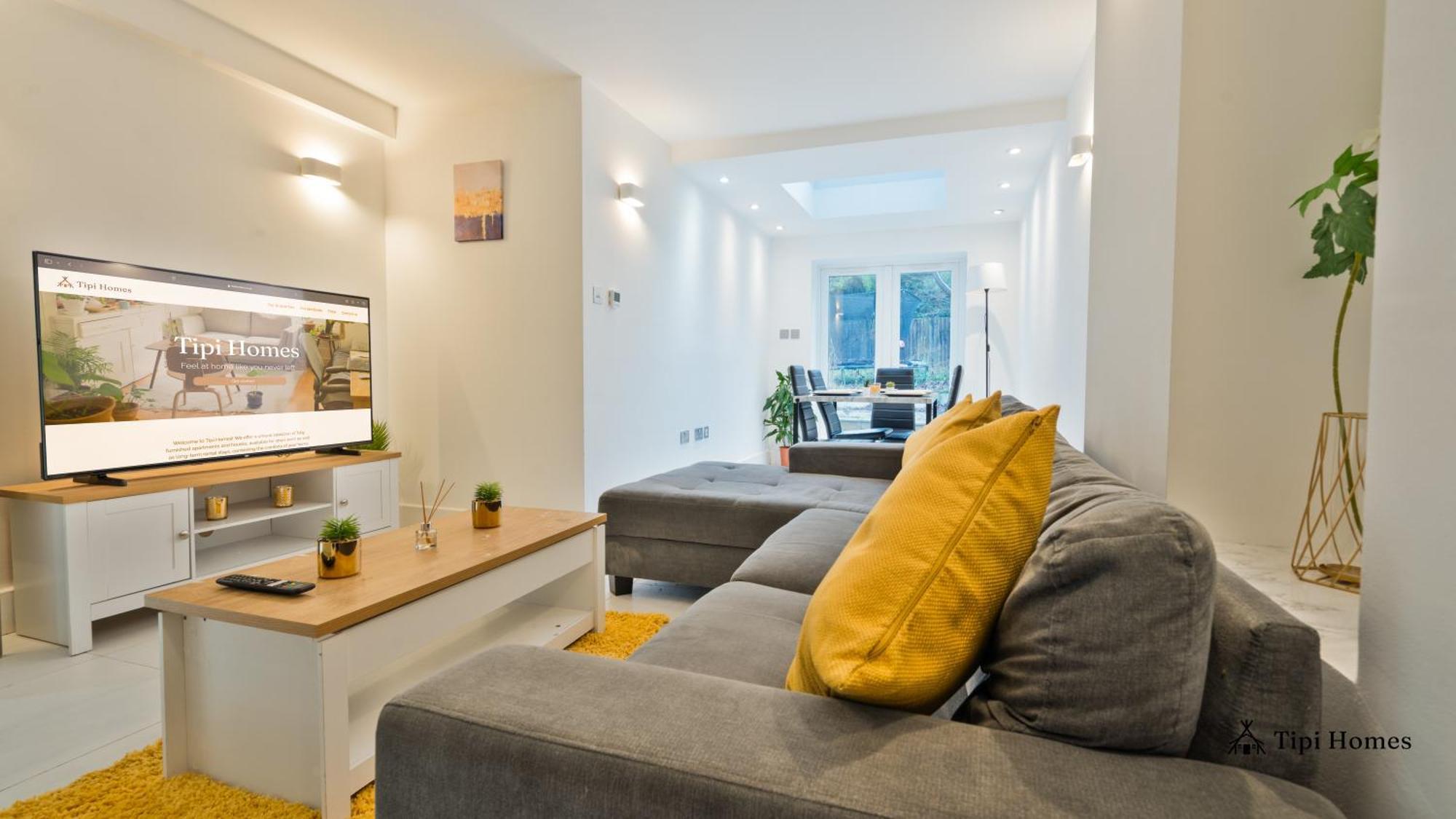 2 Bed 2 Bath, Golders Green, Near