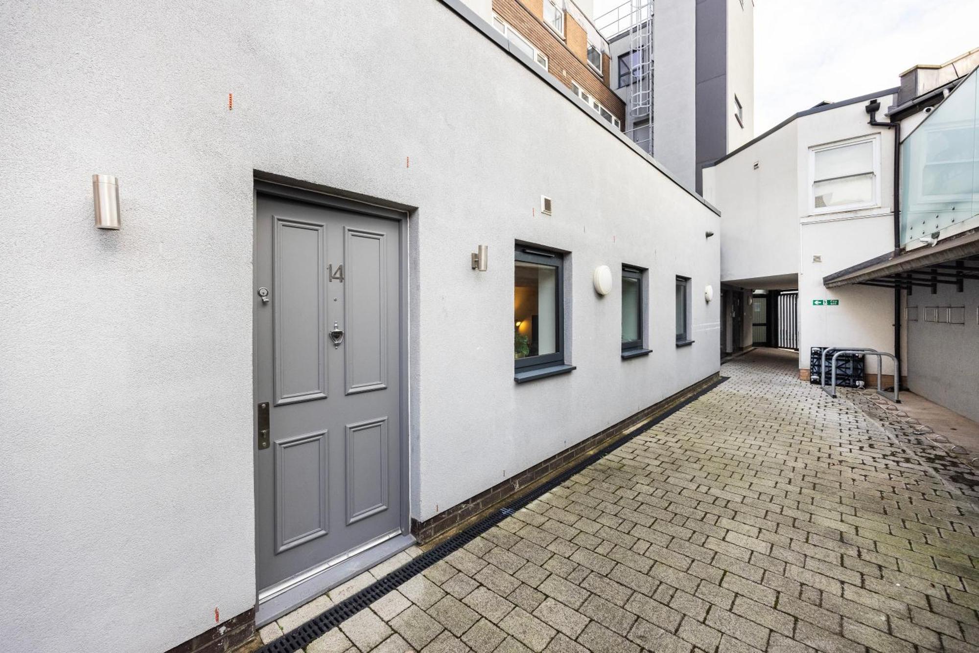 Appartement 2 Bed 2 Bath Deluxe Flat In Kensington *