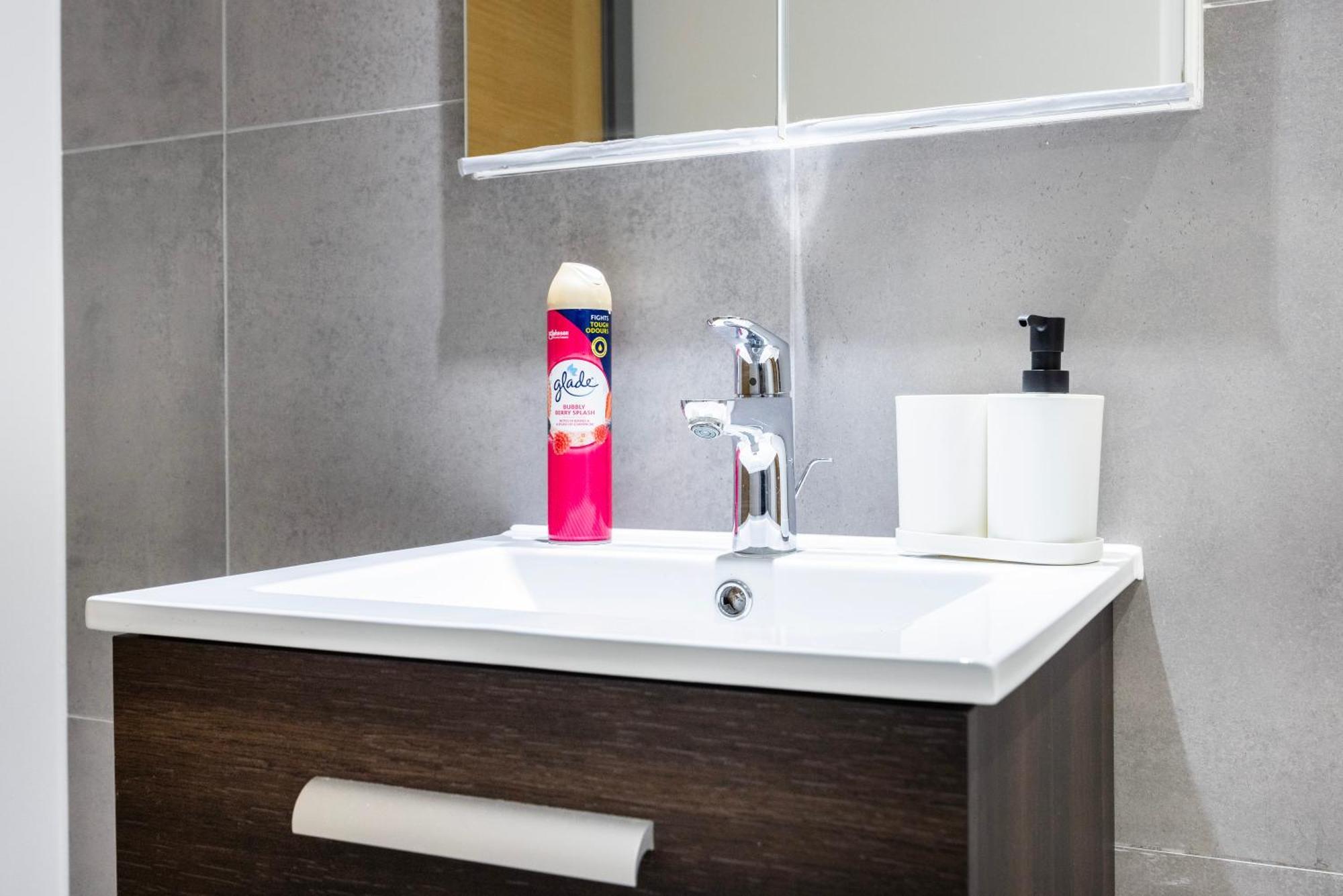 2 Bed 2 Bath Deluxe Flat In Kensington Appartement *