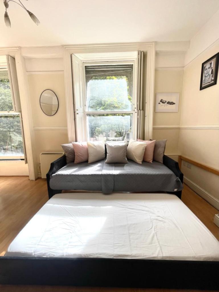 Cozy Twin Next To Hyde Park Habitación en casa particular *