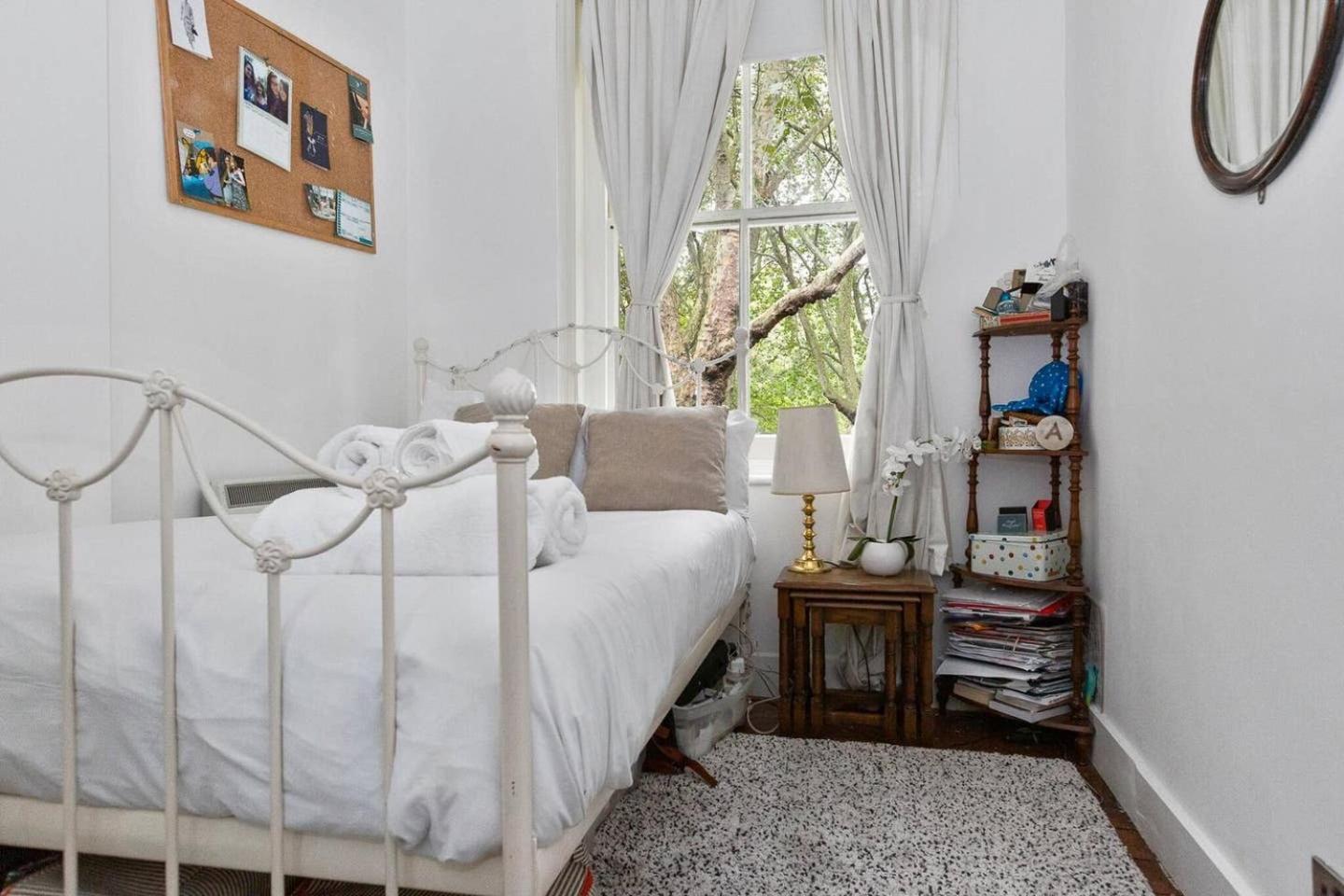 Cute, Cosy Flat Near Bridge Londres
